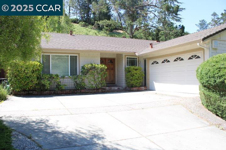 Detail Gallery Image 1 of 35 For 2710 Doidge Ave, Pinole,  CA 94564 - 3 Beds | 2 Baths