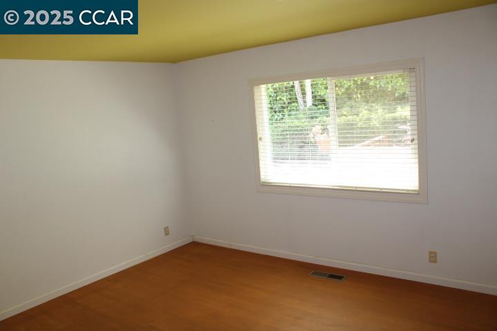Detail Gallery Image 15 of 35 For 2710 Doidge Ave, Pinole,  CA 94564 - 3 Beds | 2 Baths