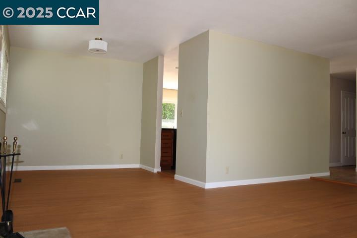 Detail Gallery Image 3 of 35 For 2710 Doidge Ave, Pinole,  CA 94564 - 3 Beds | 2 Baths