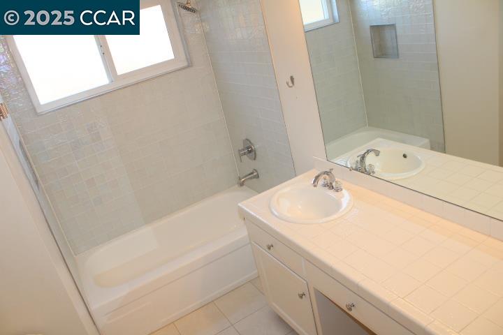 Detail Gallery Image 22 of 35 For 2710 Doidge Ave, Pinole,  CA 94564 - 3 Beds | 2 Baths