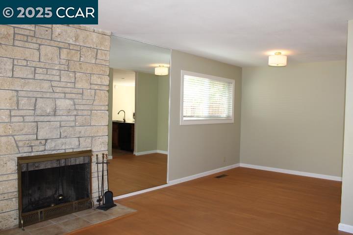 Detail Gallery Image 4 of 35 For 2710 Doidge Ave, Pinole,  CA 94564 - 3 Beds | 2 Baths