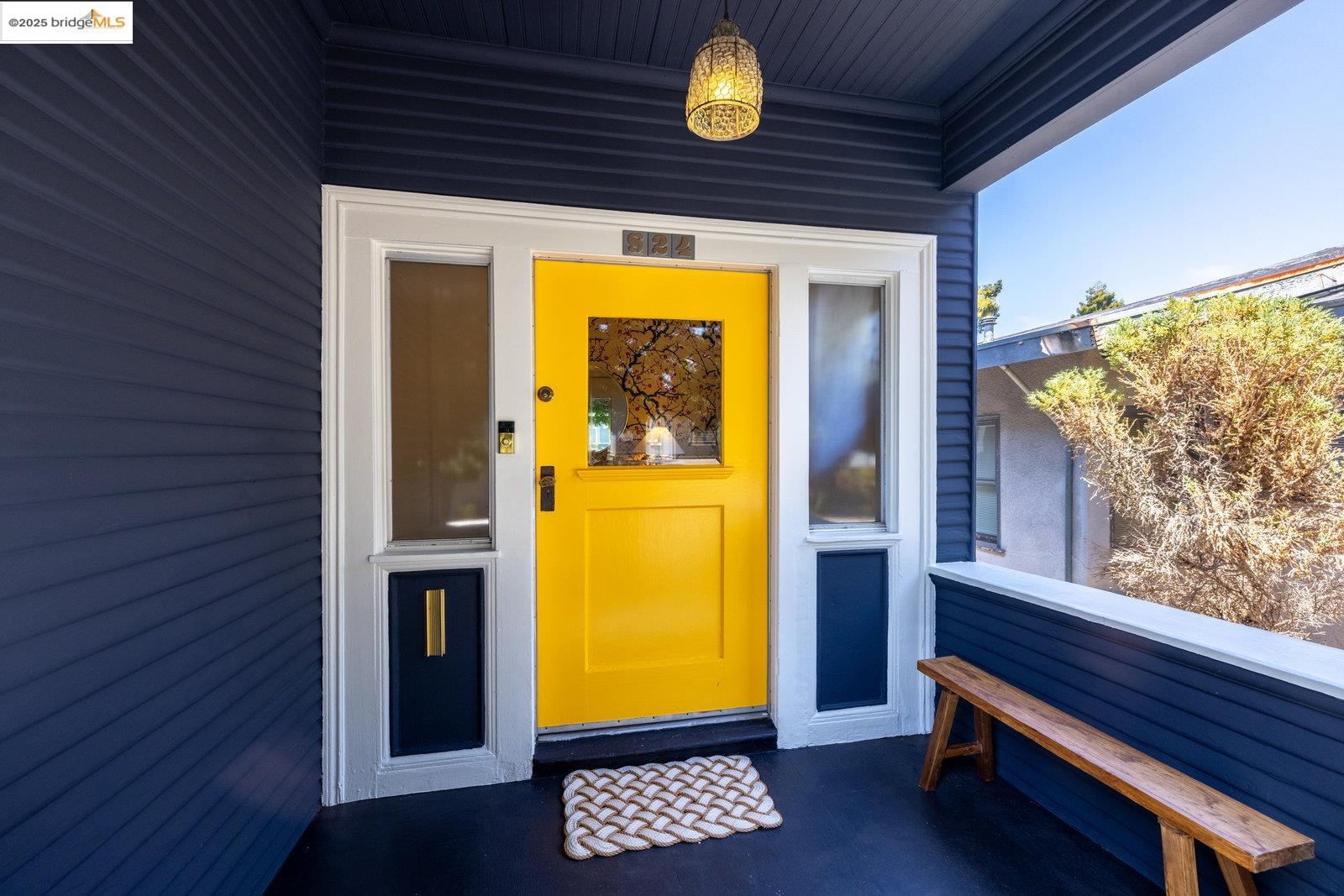 Detail Gallery Image 9 of 42 For 824 Arlington Avenue, Oakland,  CA 94608 - 2 Beds | 1 Baths