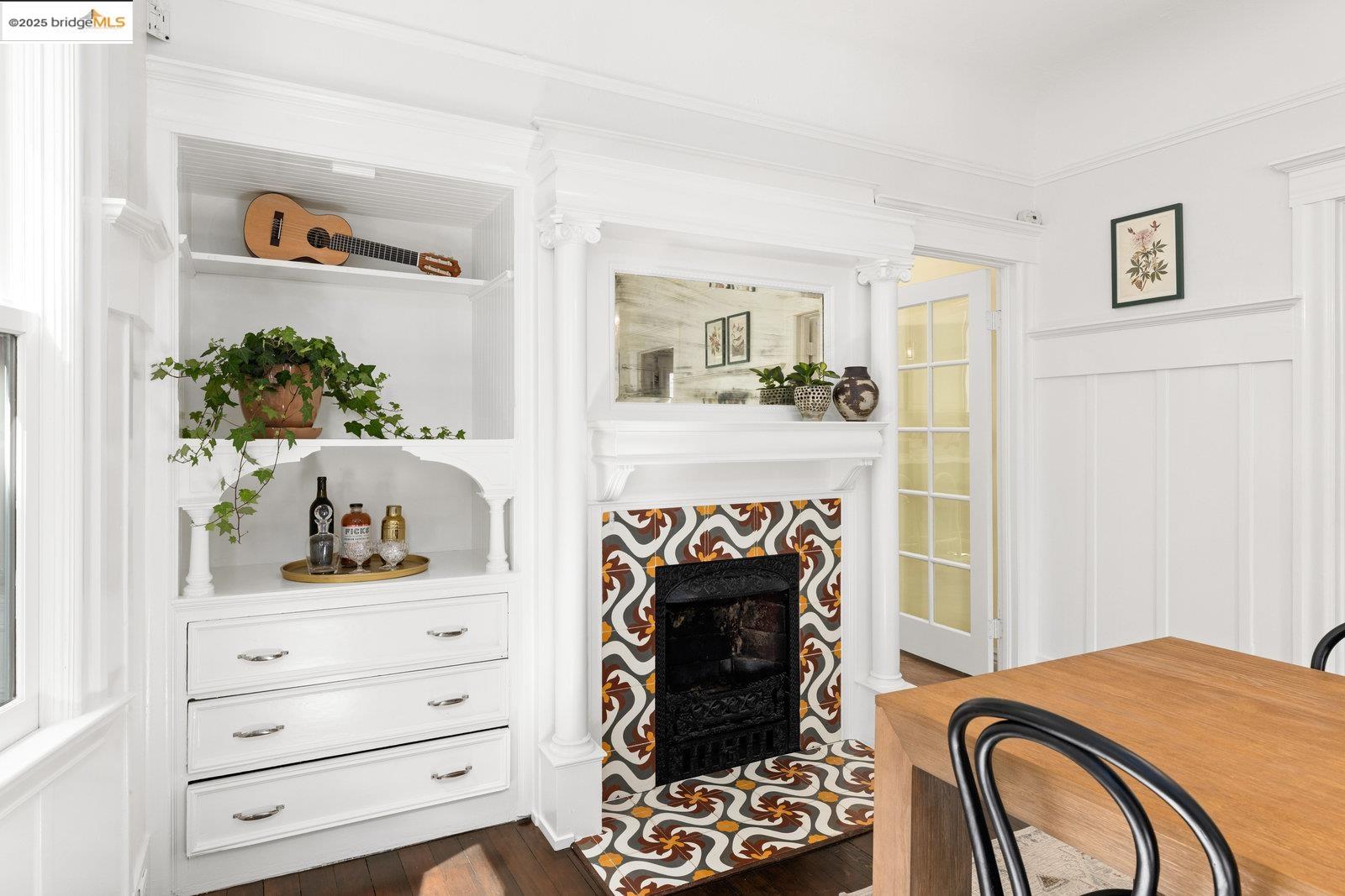 Detail Gallery Image 15 of 42 For 824 Arlington Avenue, Oakland,  CA 94608 - 2 Beds | 1 Baths