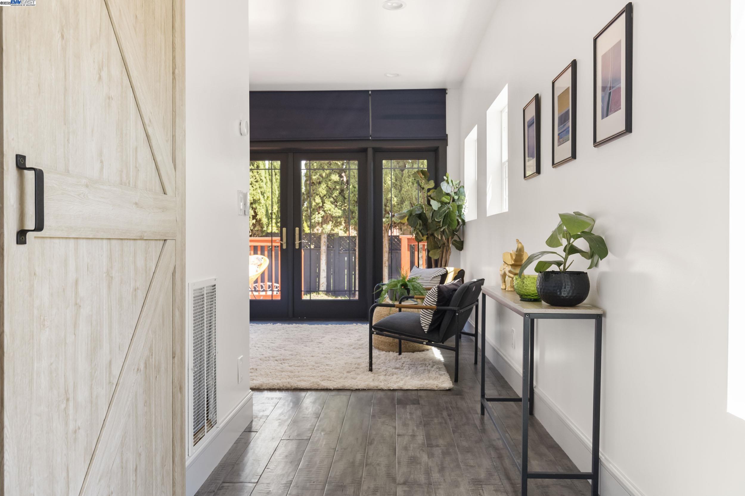Detail Gallery Image 20 of 42 For 915 Curtis St, Albany,  CA 94706 - 3 Beds | 2 Baths
