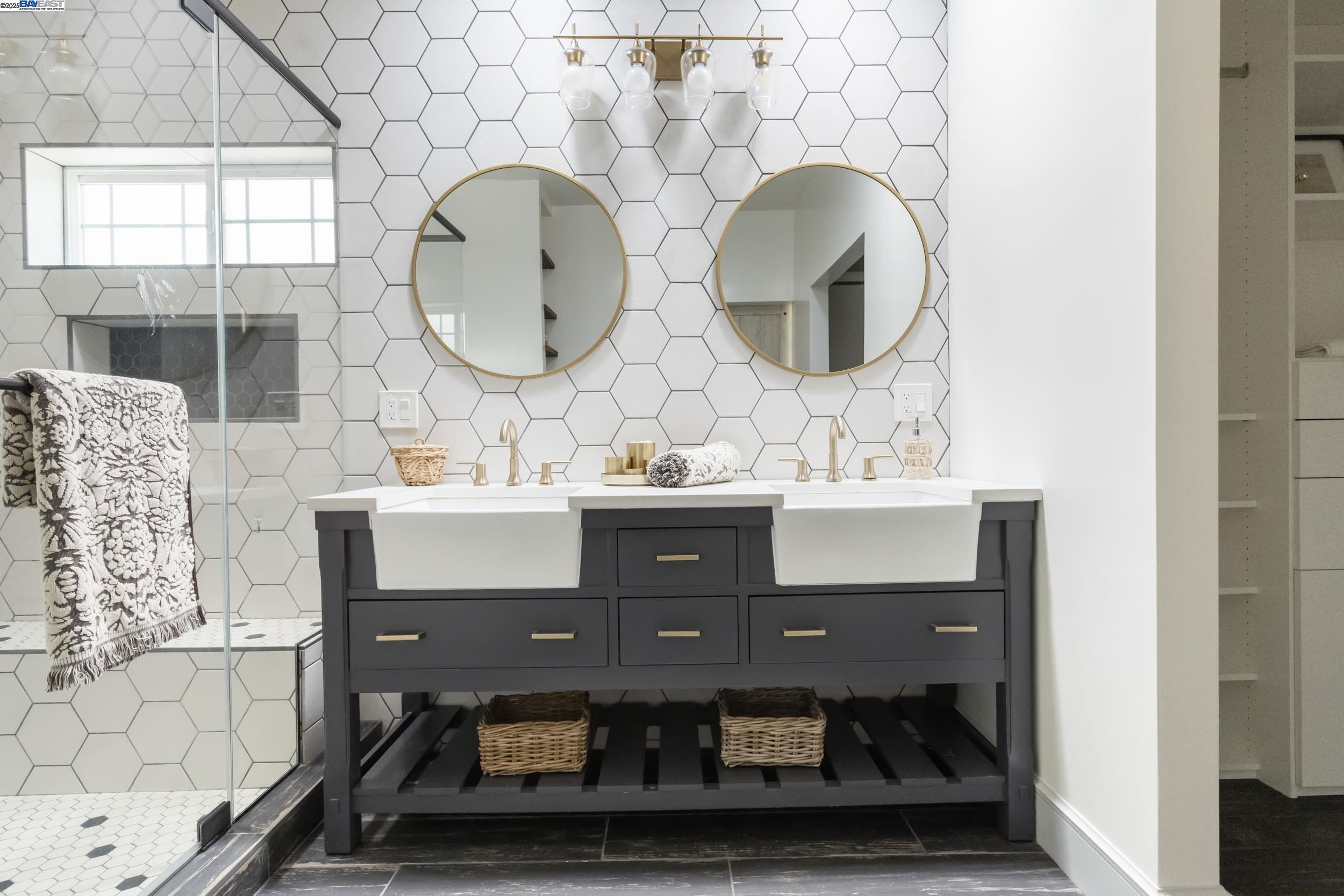 Detail Gallery Image 21 of 42 For 915 Curtis St, Albany,  CA 94706 - 3 Beds | 2 Baths