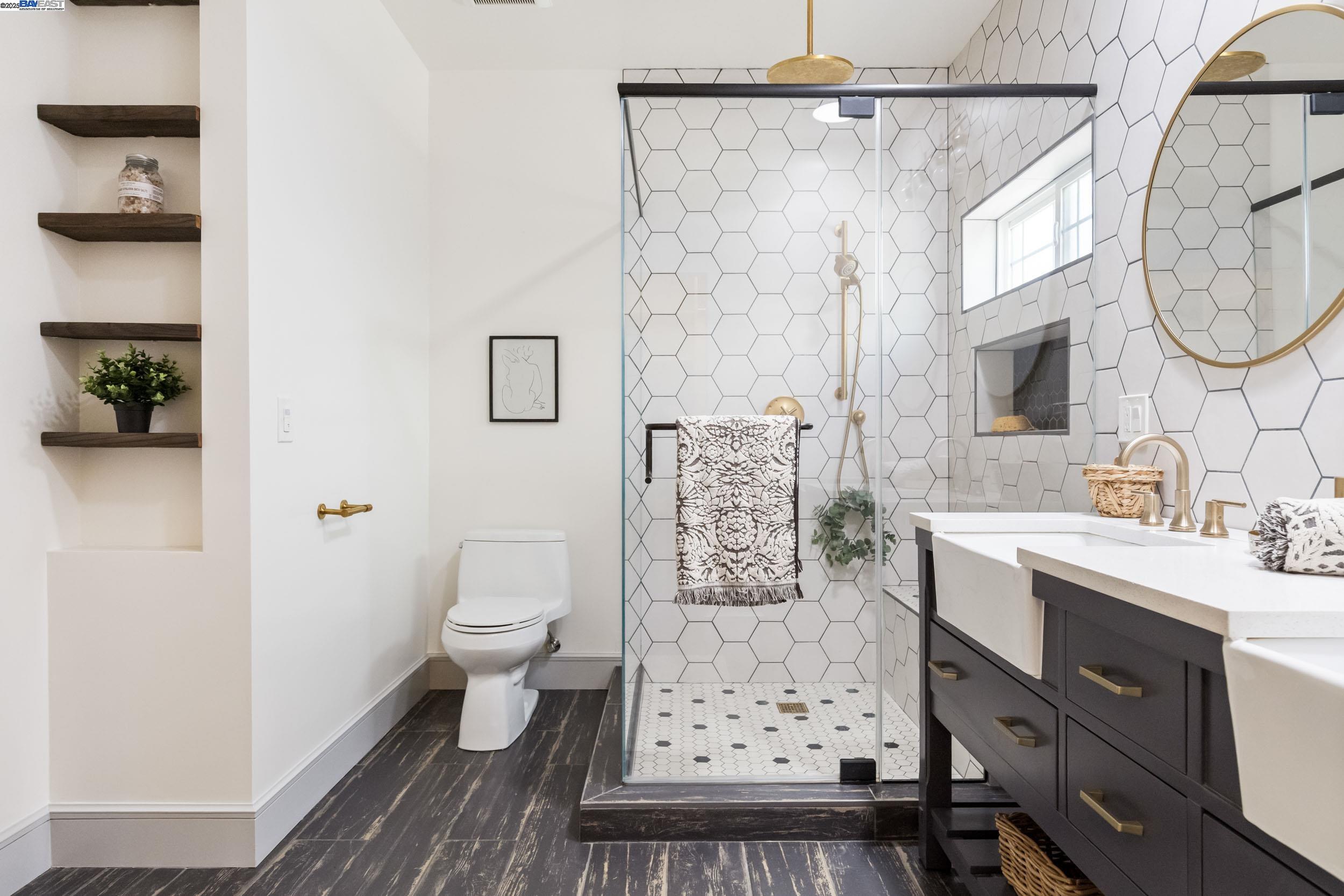 Detail Gallery Image 23 of 42 For 915 Curtis St, Albany,  CA 94706 - 3 Beds | 2 Baths