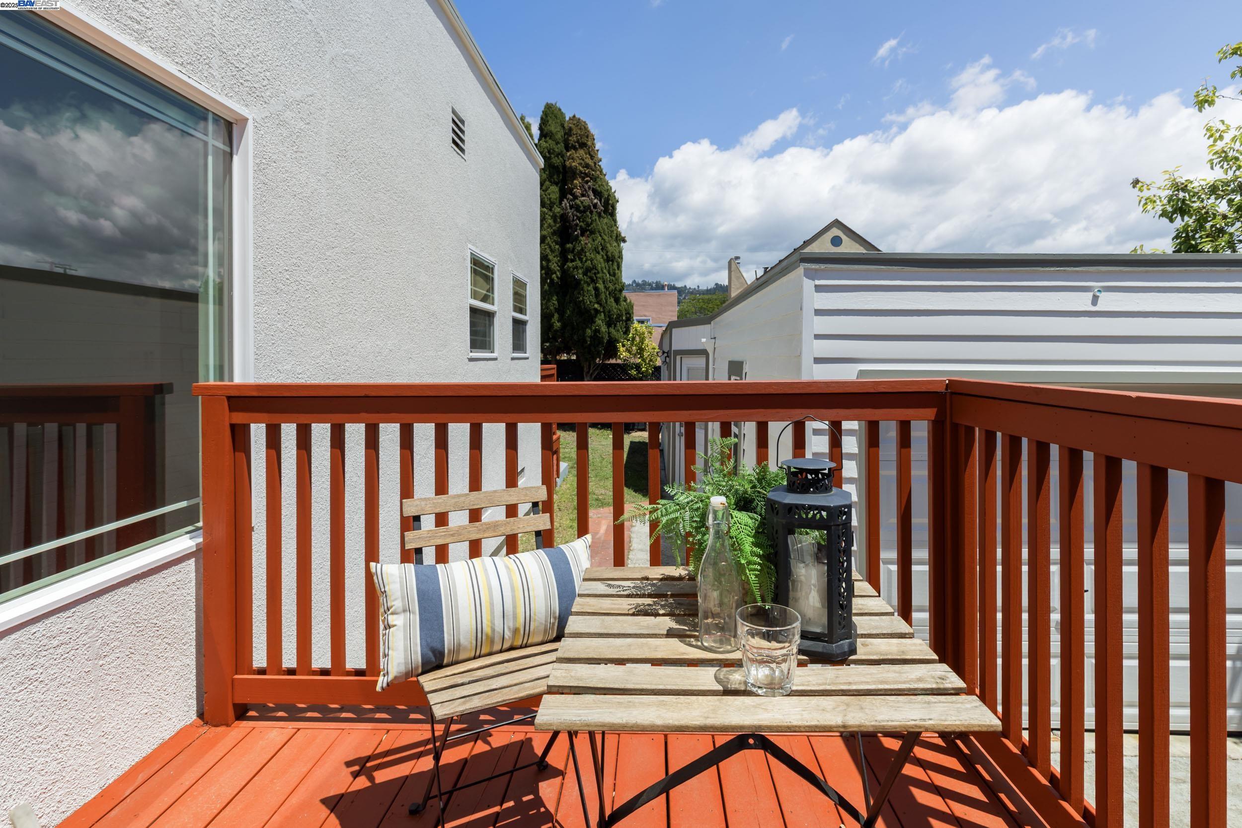 Detail Gallery Image 29 of 42 For 915 Curtis St, Albany,  CA 94706 - 3 Beds | 2 Baths