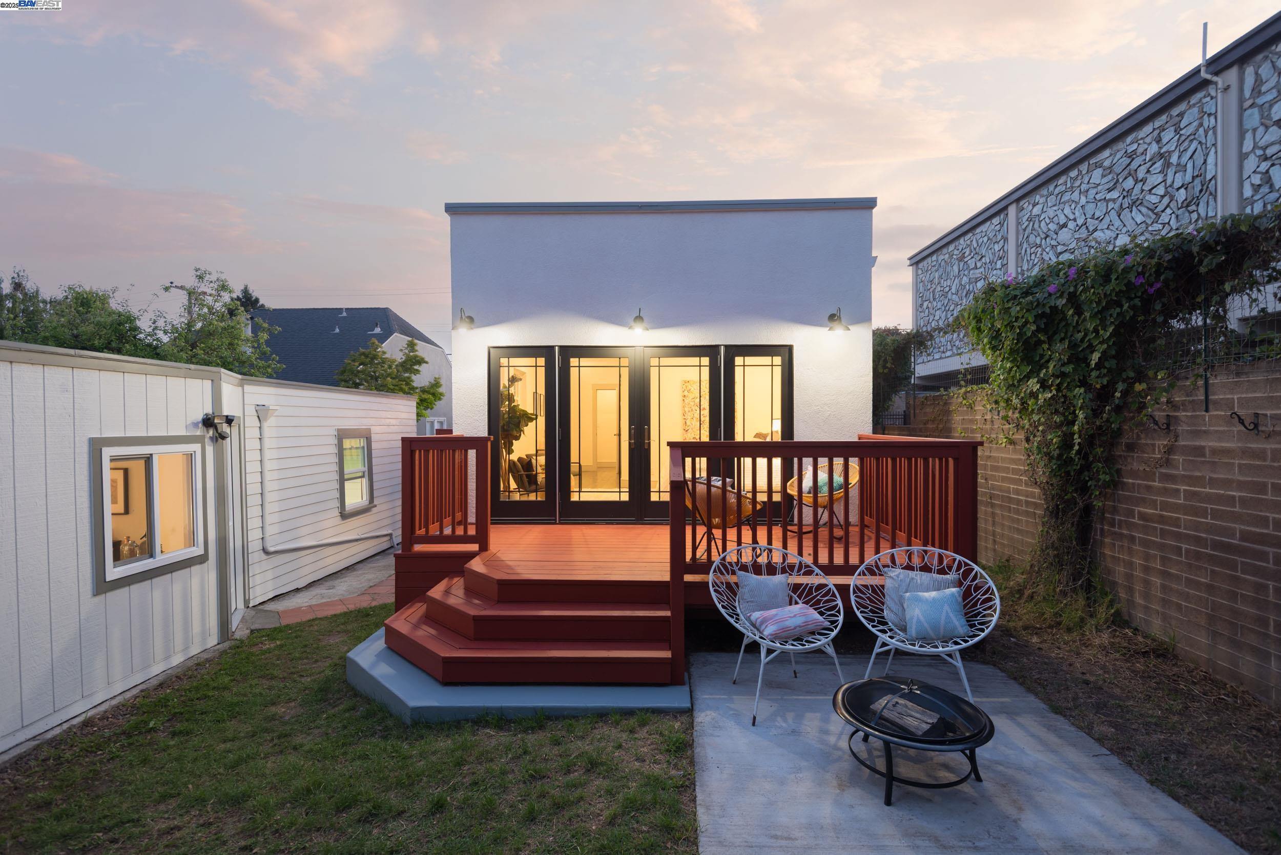 Detail Gallery Image 36 of 42 For 915 Curtis St, Albany,  CA 94706 - 3 Beds | 2 Baths