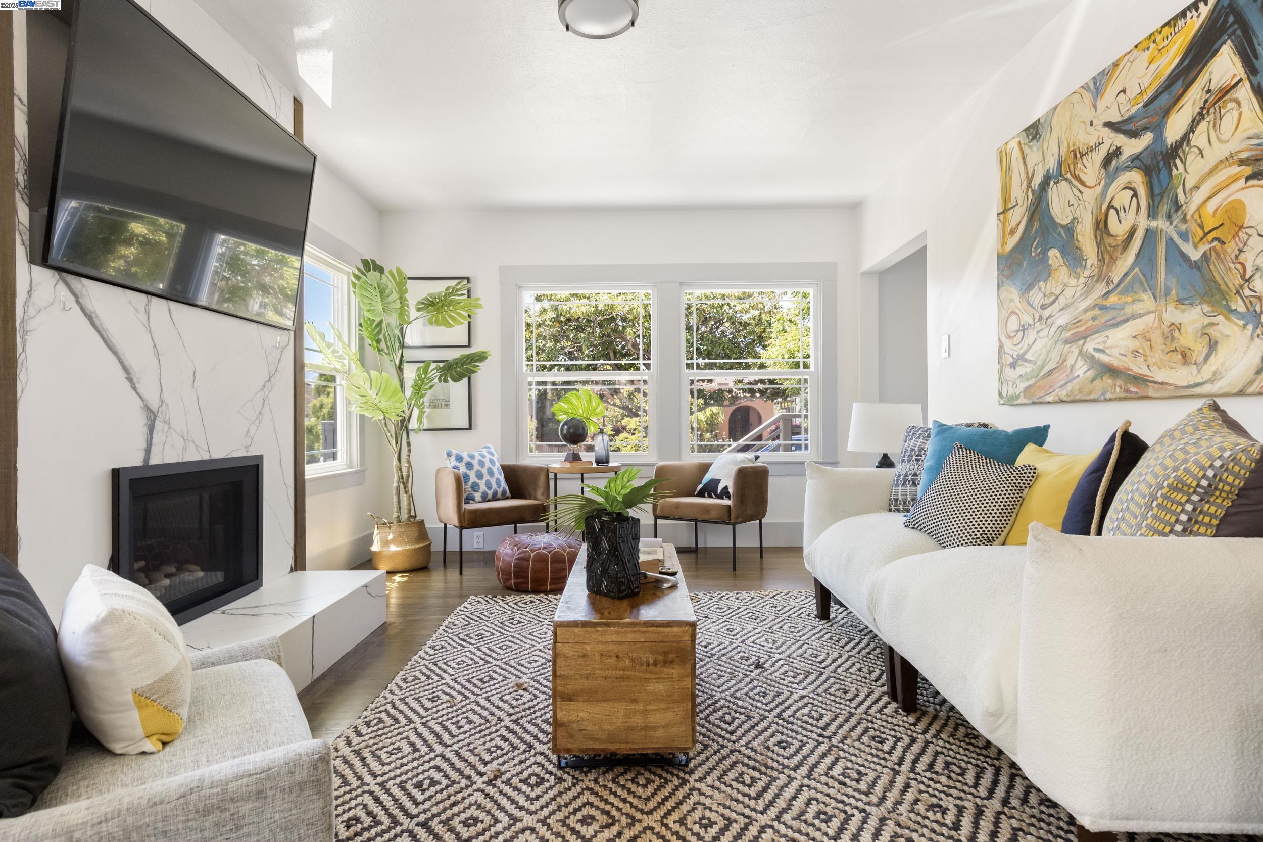 Detail Gallery Image 6 of 42 For 915 Curtis St, Albany,  CA 94706 - 3 Beds | 2 Baths