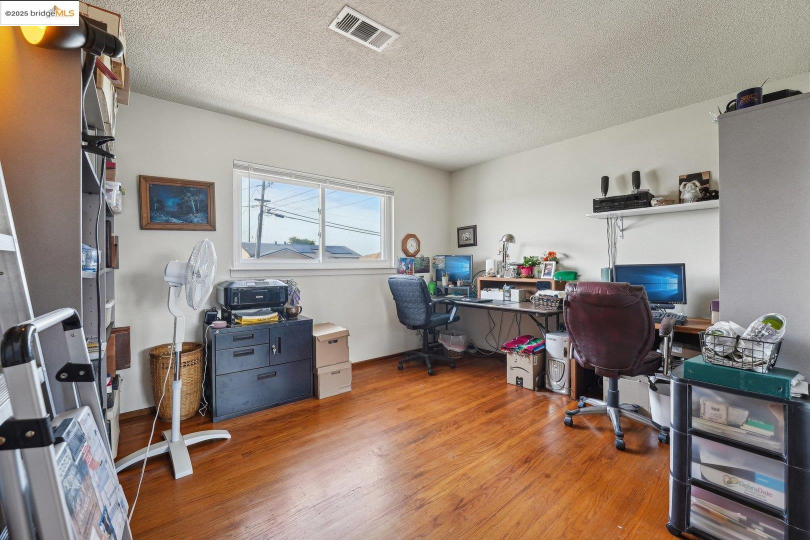 Detail Gallery Image 14 of 24 For 2092 Cypress Ave, San Pablo,  CA 94806 - 4 Beds | 2 Baths