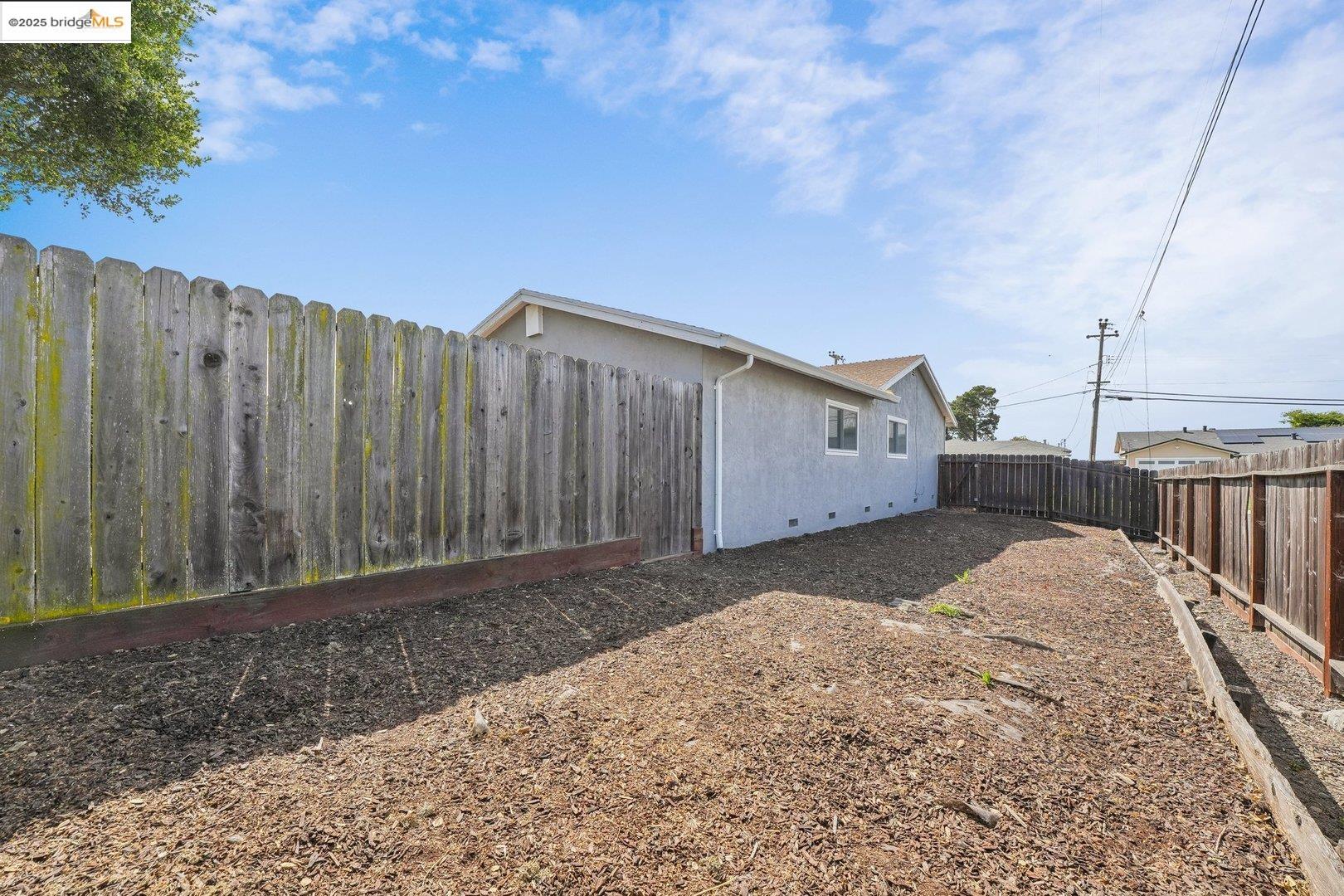 Detail Gallery Image 21 of 24 For 2092 Cypress Ave, San Pablo,  CA 94806 - 4 Beds | 2 Baths