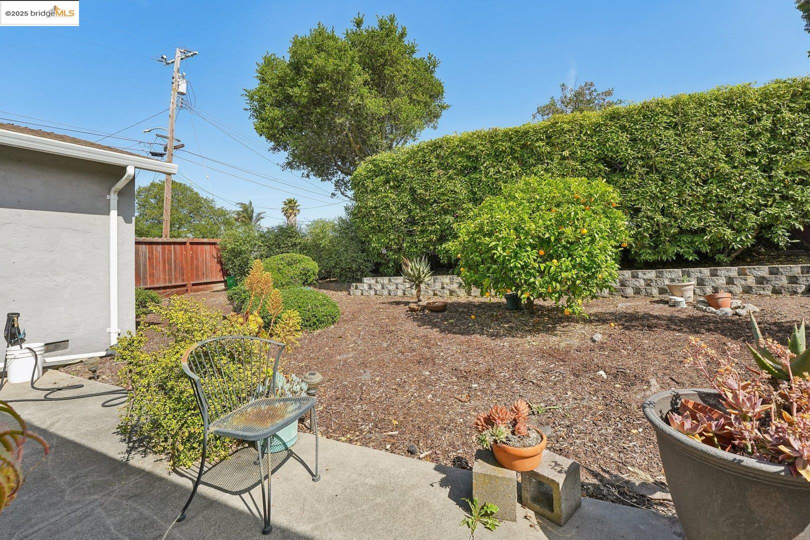 Detail Gallery Image 23 of 24 For 2092 Cypress Ave, San Pablo,  CA 94806 - 4 Beds | 2 Baths