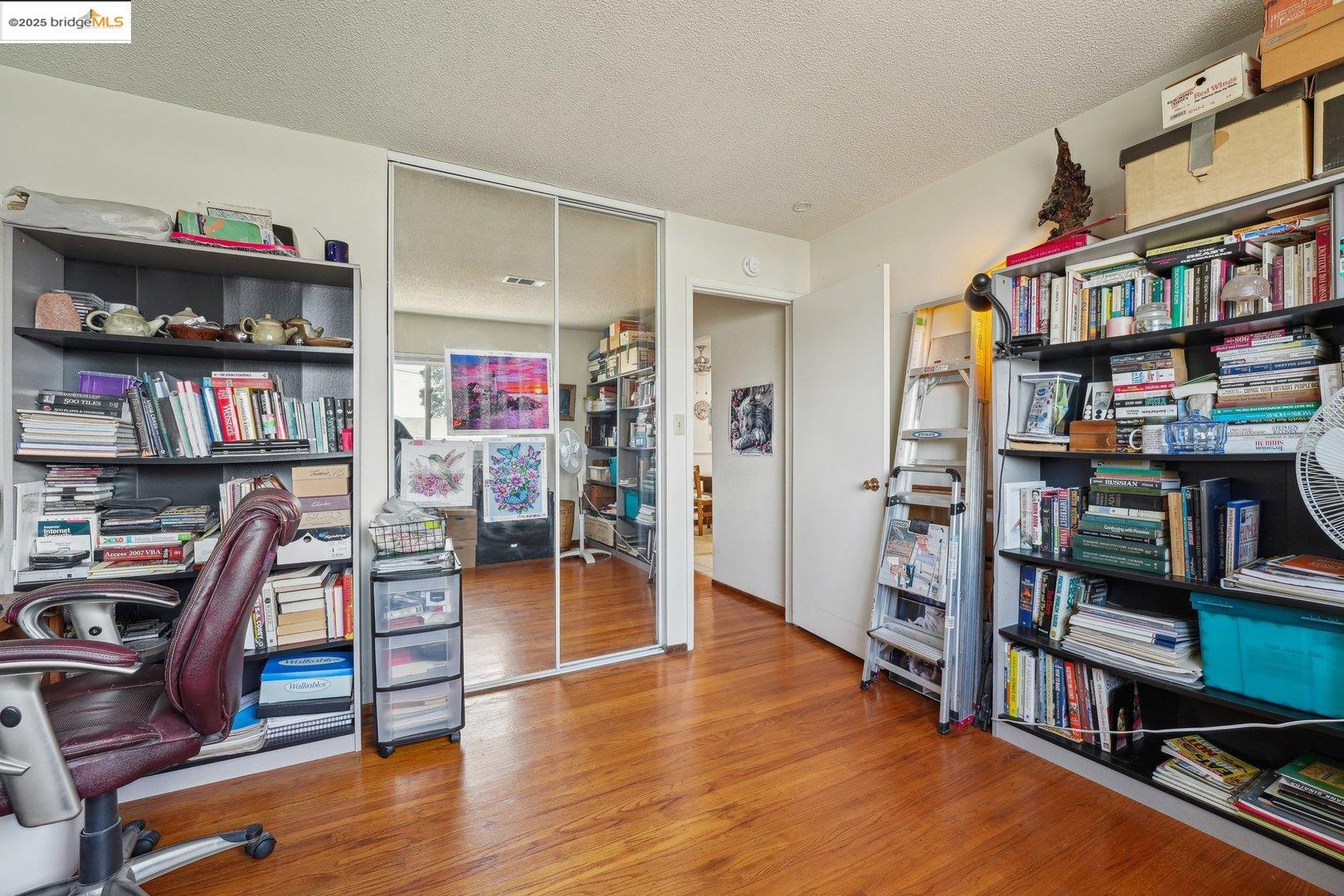 Detail Gallery Image 8 of 24 For 2092 Cypress Ave, San Pablo,  CA 94806 - 4 Beds | 2 Baths