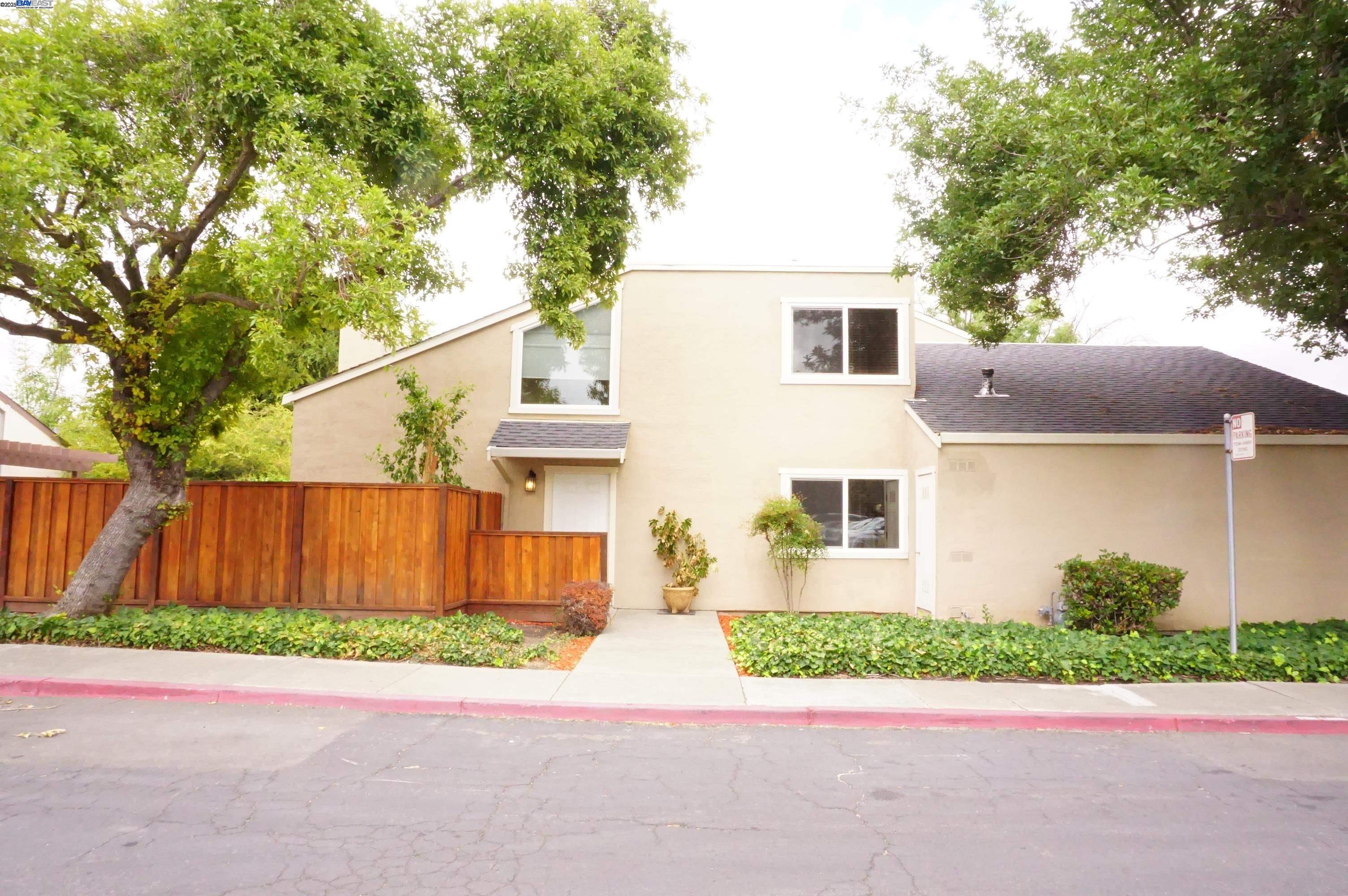 MLS: 41097500 Condo For Sale