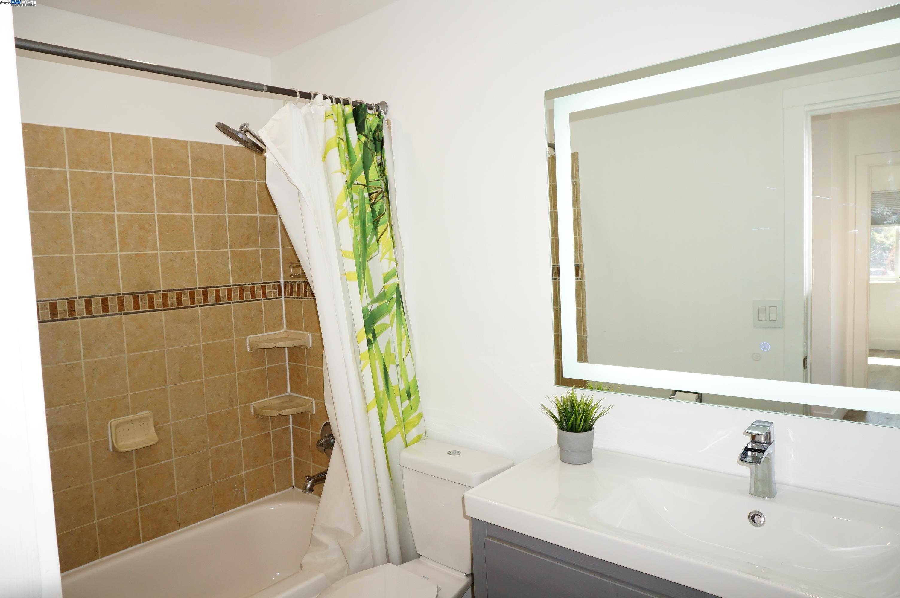 Photo #15: 41097500 Listing: Photo #15