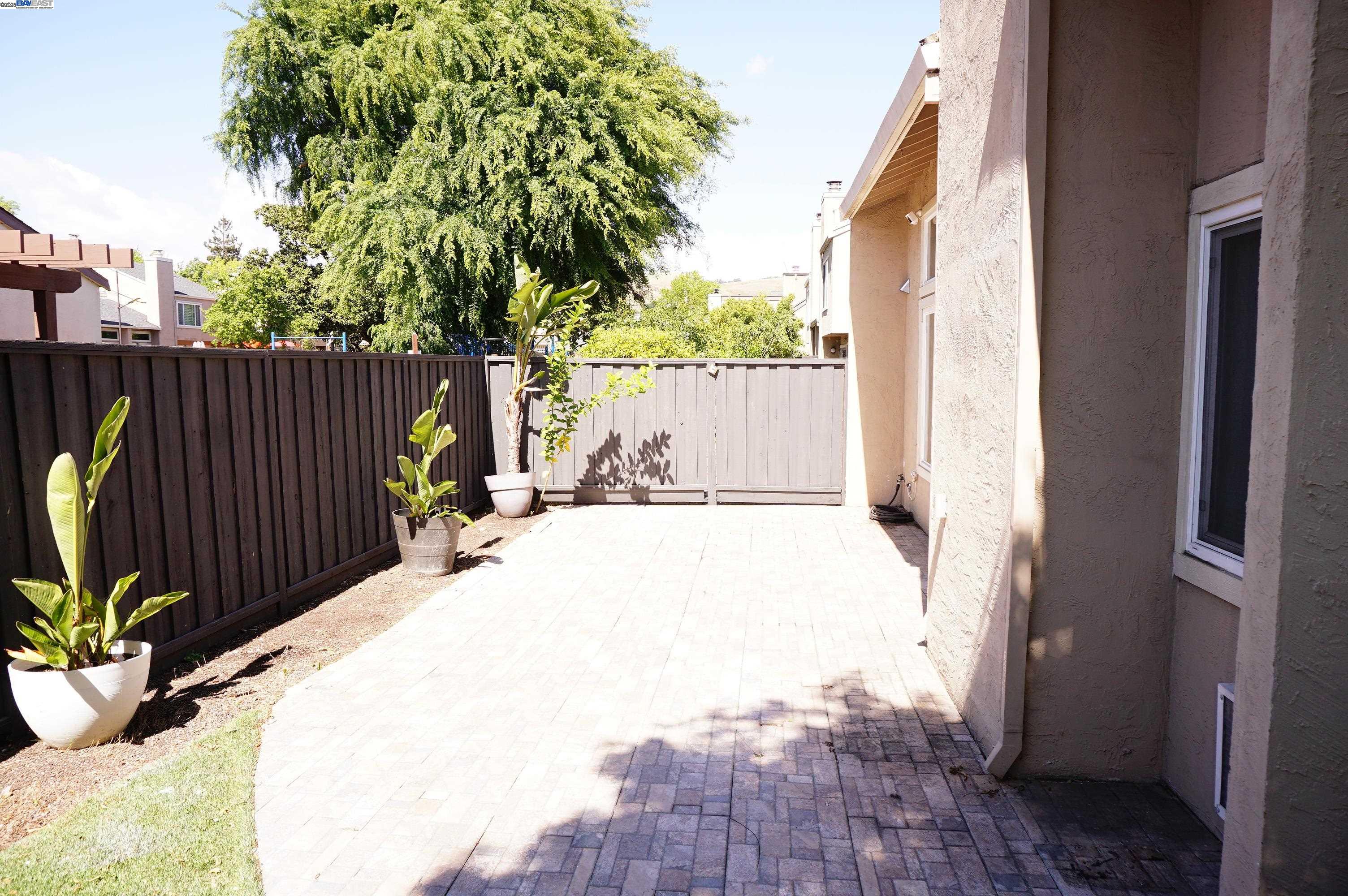 Photo #16: 41097500 Listing: Photo #16