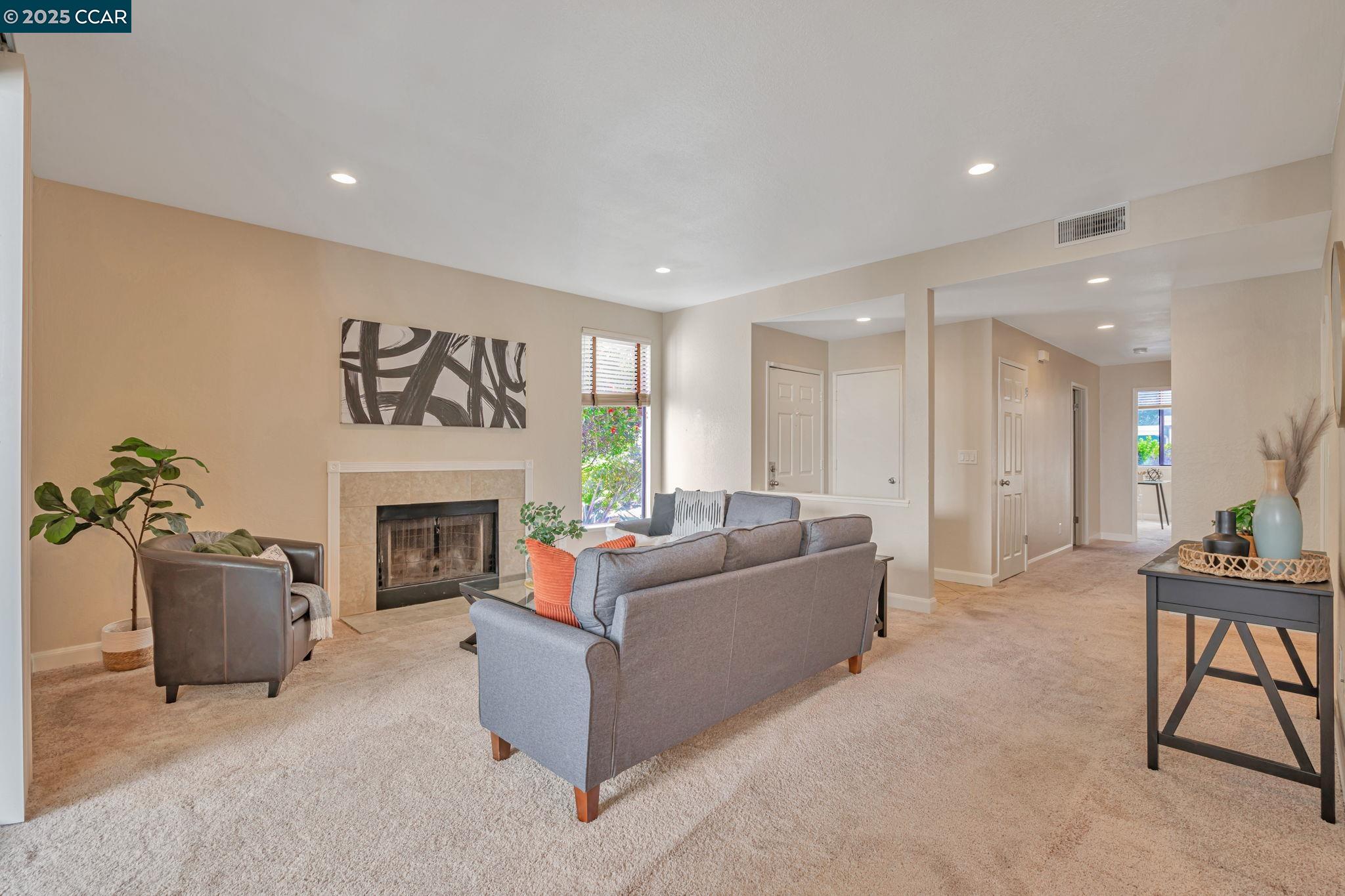 Detail Gallery Image 10 of 45 For 3616 Stoneglen S, Richmond,  CA 94806-5260 - 2 Beds | 2 Baths