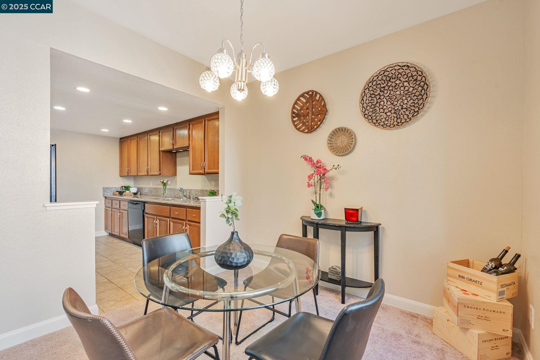 Detail Gallery Image 17 of 45 For 3616 Stoneglen S, Richmond,  CA 94806-5260 - 2 Beds | 2 Baths