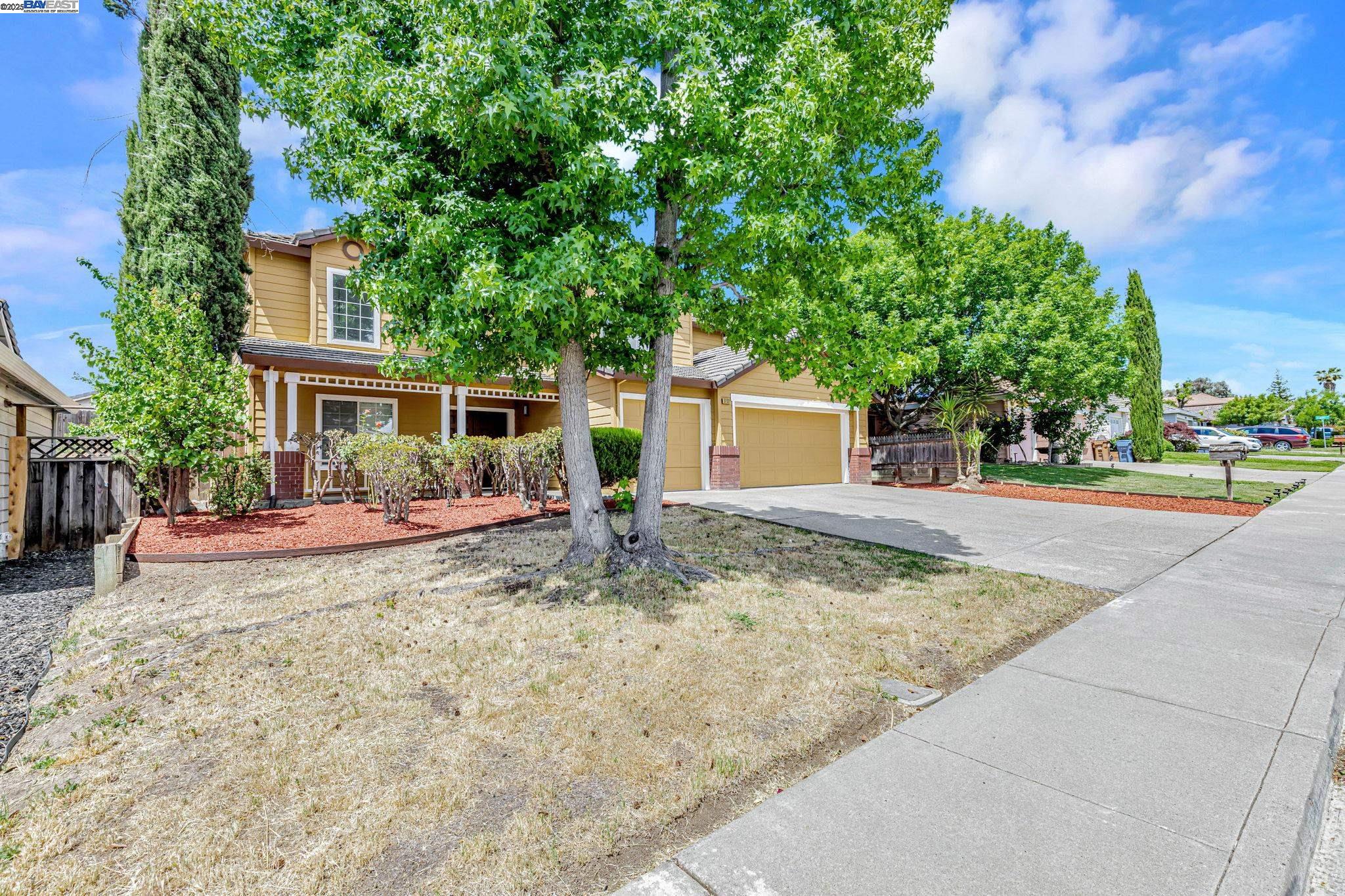 Detail Gallery Image 2 of 44 For 5132 Pioneer Way, Antioch,  CA 94531 - 4 Beds | 3 Baths