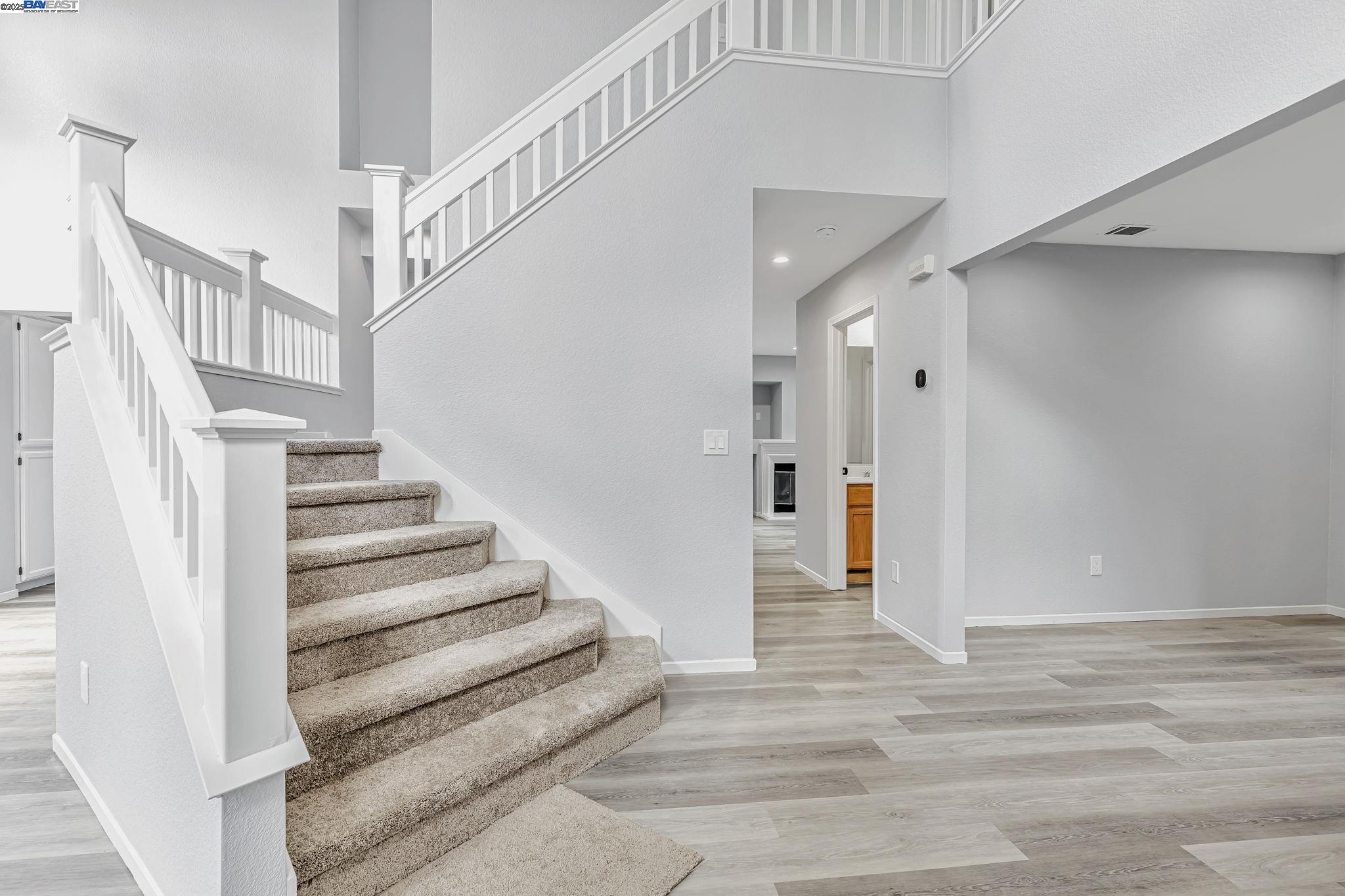 Detail Gallery Image 6 of 44 For 5132 Pioneer Way, Antioch,  CA 94531 - 4 Beds | 3 Baths