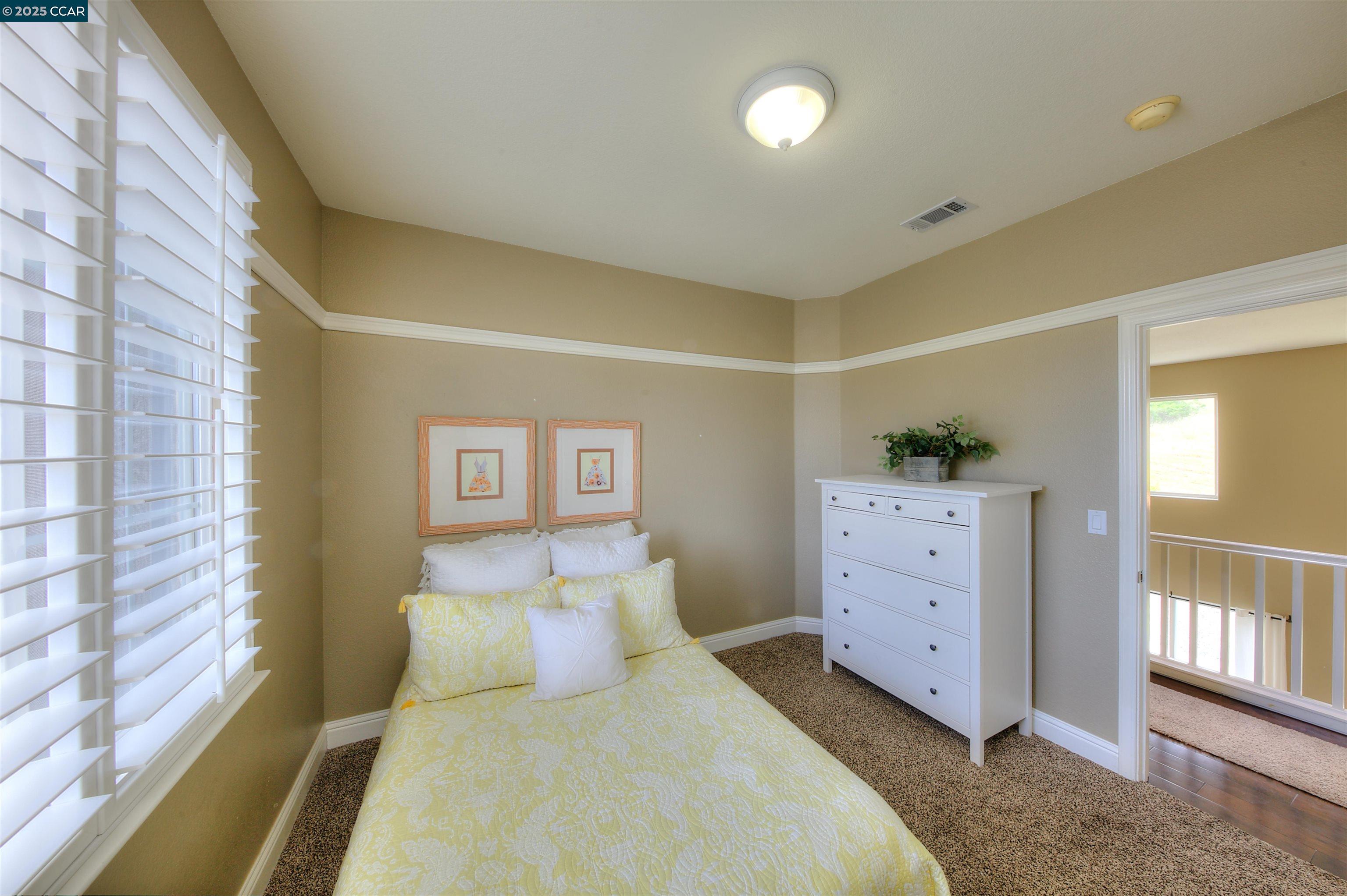 Detail Gallery Image 22 of 59 For 2927 Carlingford Ln, Vallejo,  CA 94591 - 4 Beds | 2/1 Baths