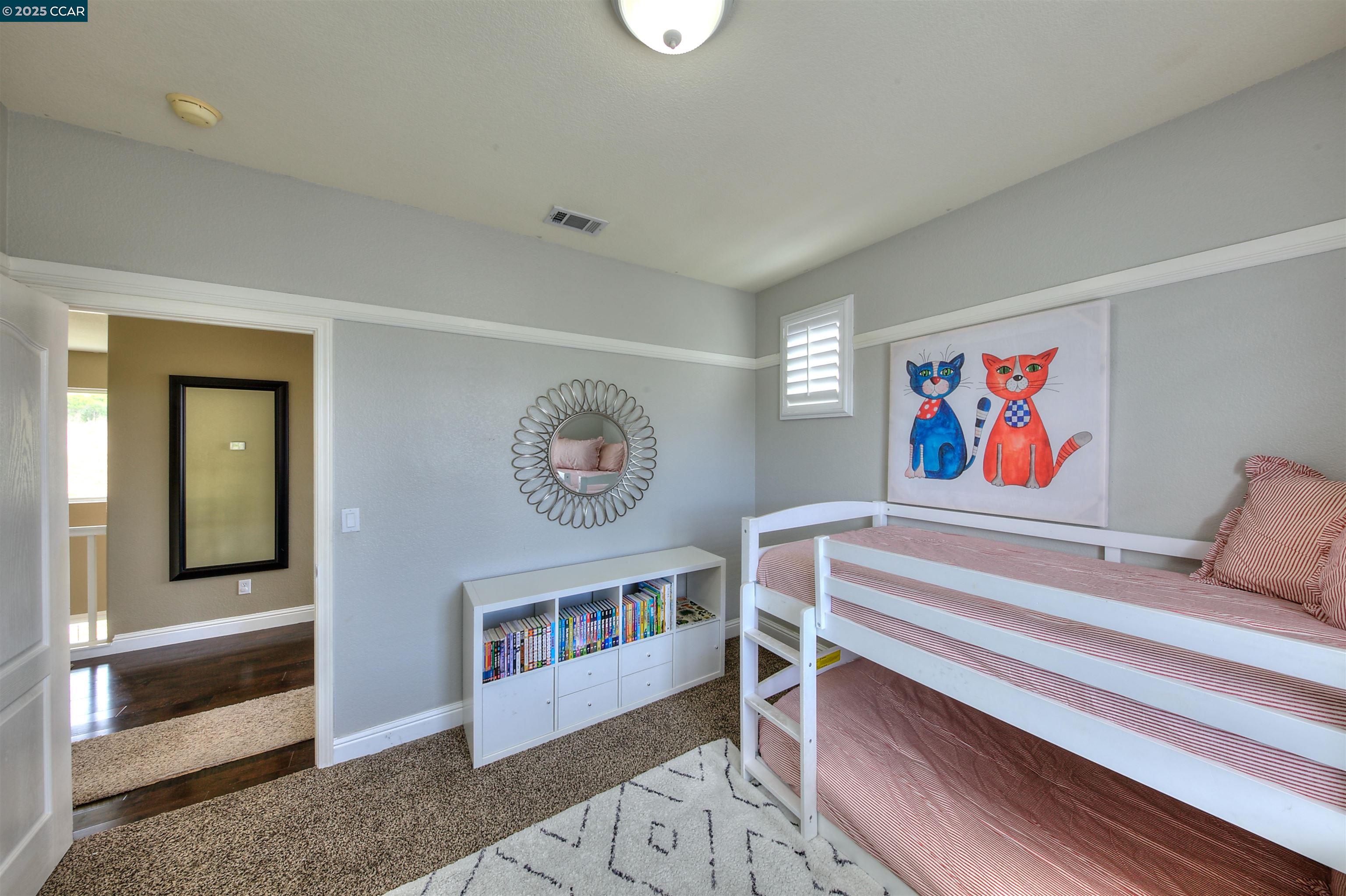Detail Gallery Image 24 of 59 For 2927 Carlingford Ln, Vallejo,  CA 94591 - 4 Beds | 2/1 Baths