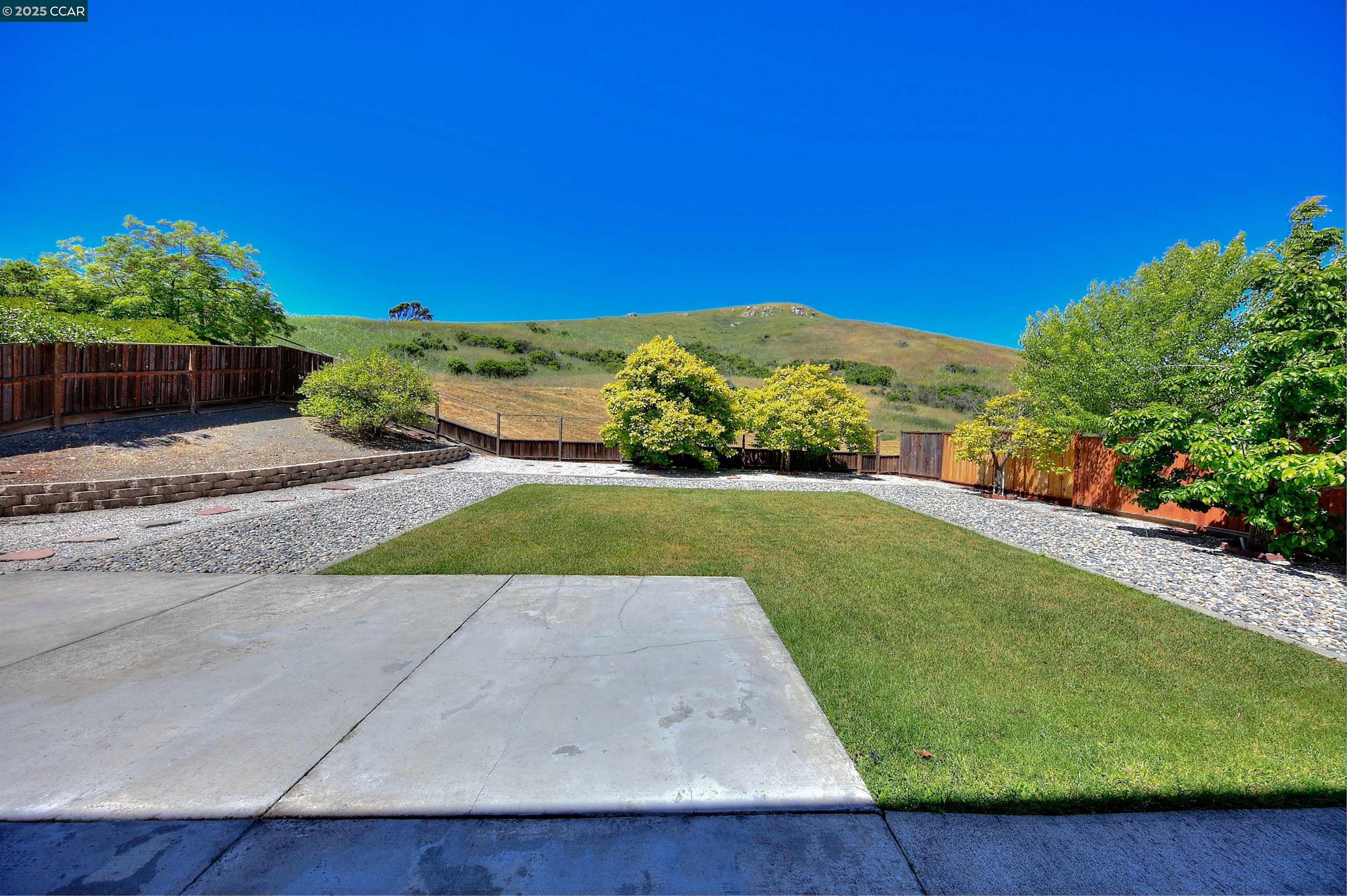 Detail Gallery Image 46 of 59 For 2927 Carlingford Ln, Vallejo,  CA 94591 - 4 Beds | 2/1 Baths