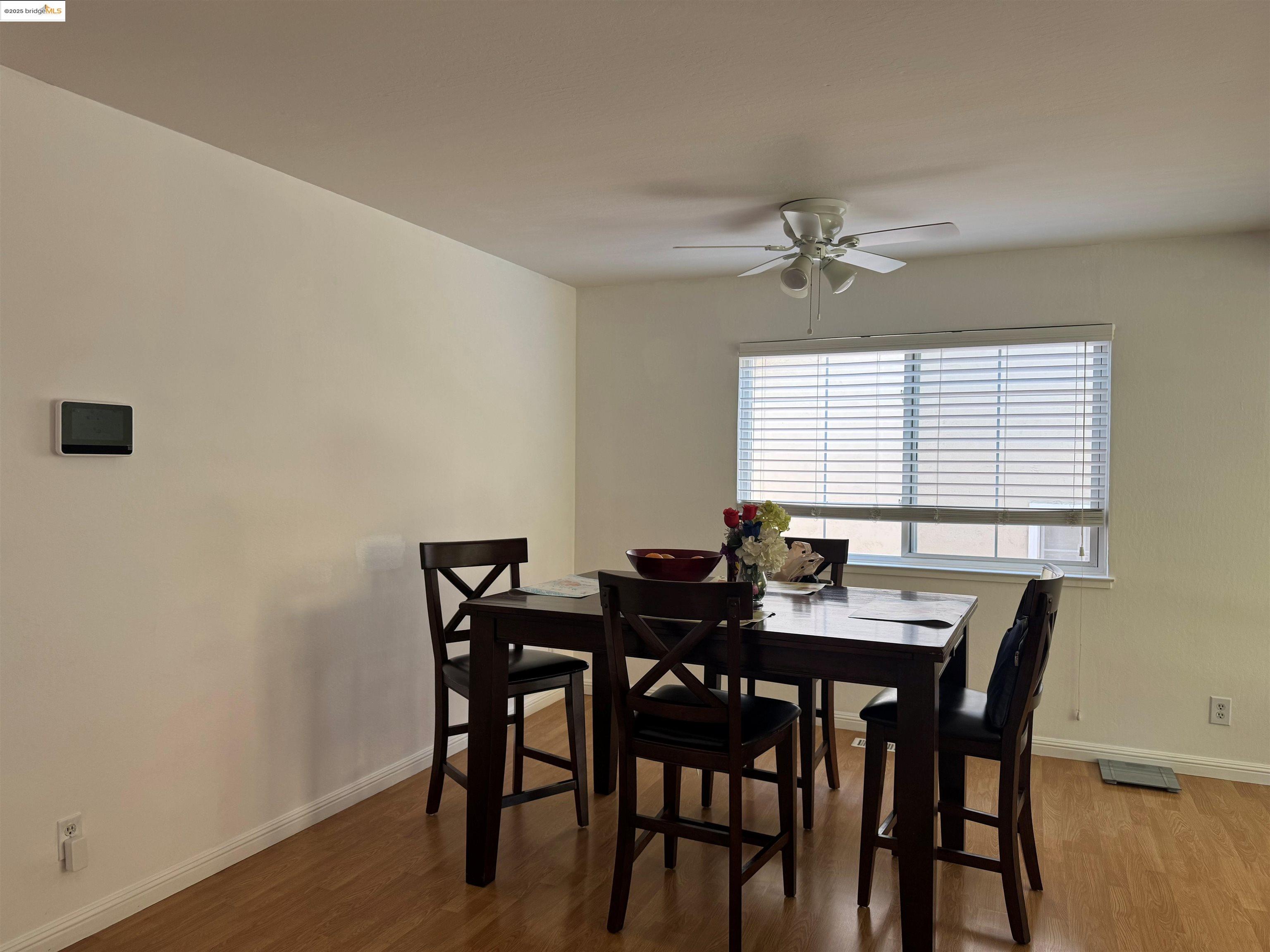 Detail Gallery Image 3 of 7 For 1052 Parkside Dr, El Sobrante,  CA 94803 - 4 Beds | 2 Baths