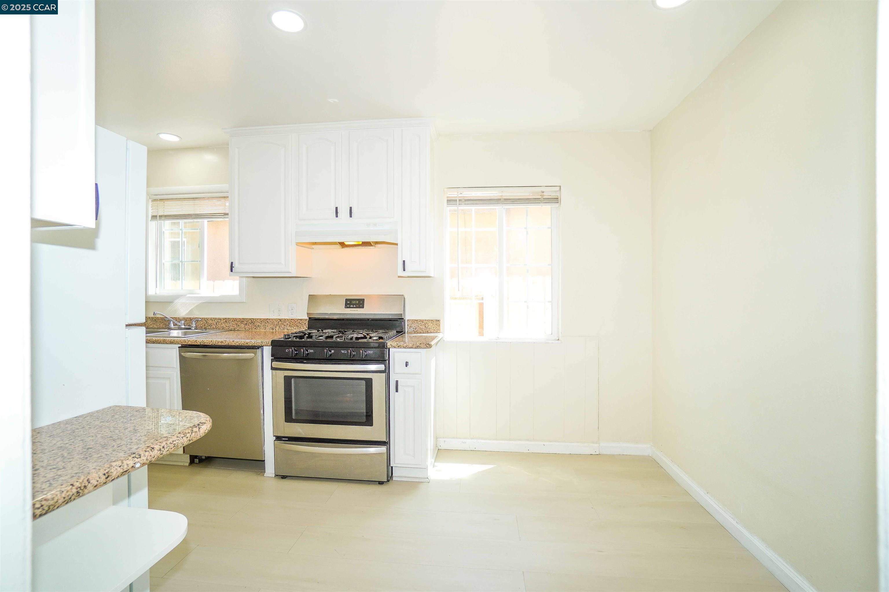 16829 Daryl Ave, San Lorenzo, California 94580, 5 Bedrooms Bedrooms, 7 Rooms Rooms,2 BathroomsBathrooms,Residential,For Sale,16829 Daryl Ave,41097512
