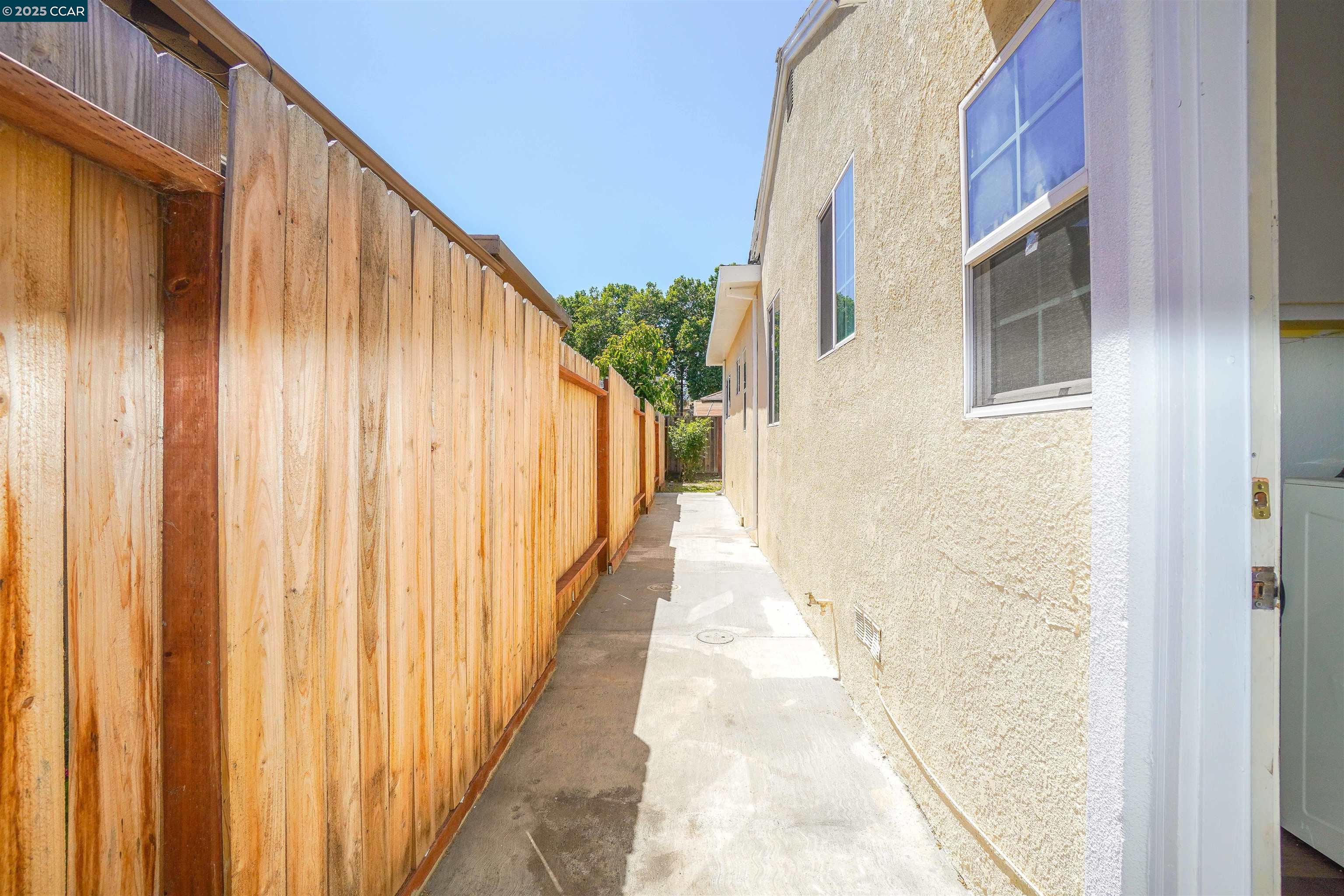 16829 Daryl Ave, San Lorenzo, California 94580, 5 Bedrooms Bedrooms, 7 Rooms Rooms,2 BathroomsBathrooms,Residential,For Sale,16829 Daryl Ave,41097512