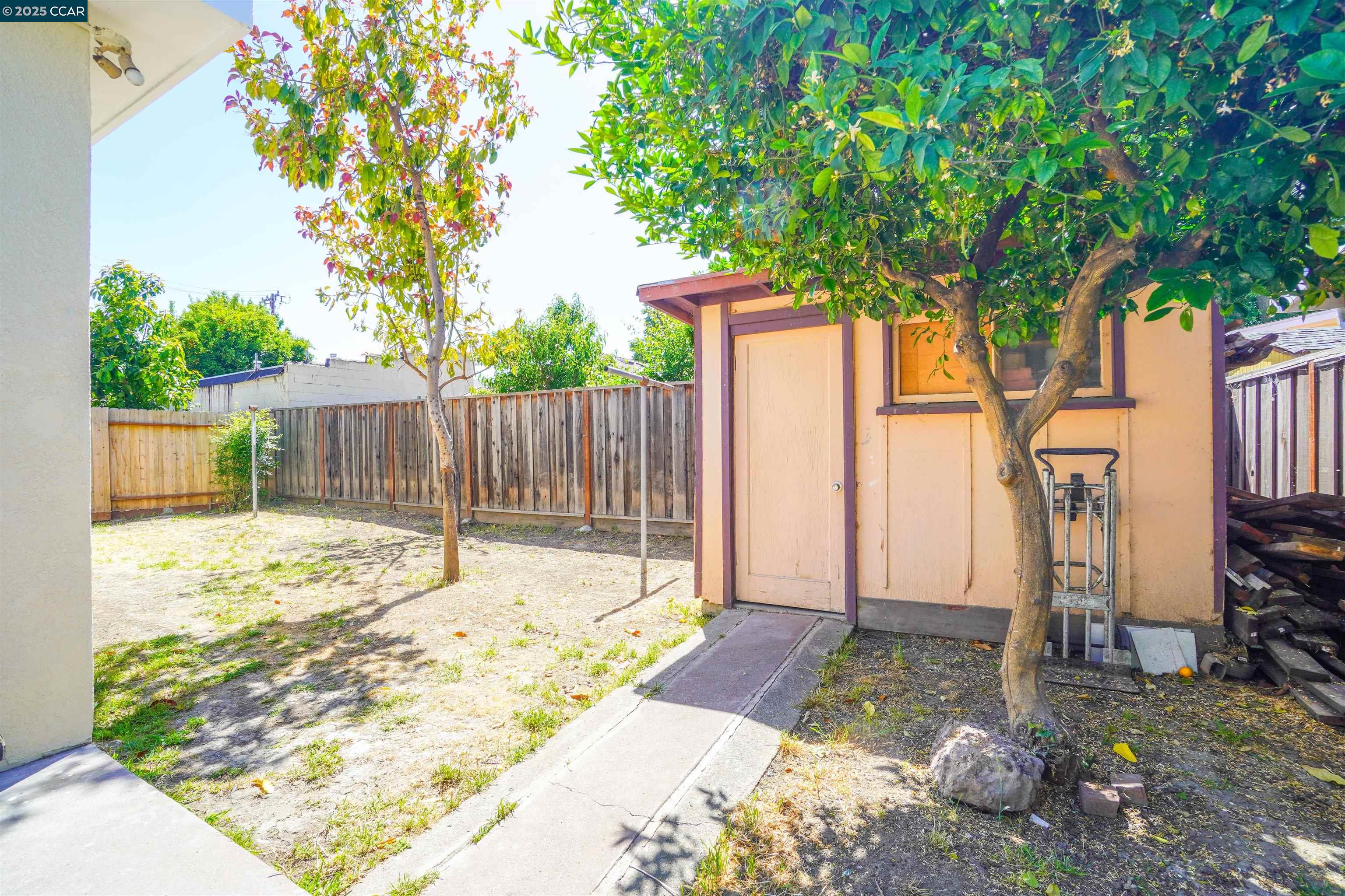 16829 Daryl Ave, San Lorenzo, California 94580, 5 Bedrooms Bedrooms, 7 Rooms Rooms,2 BathroomsBathrooms,Residential,For Sale,16829 Daryl Ave,41097512