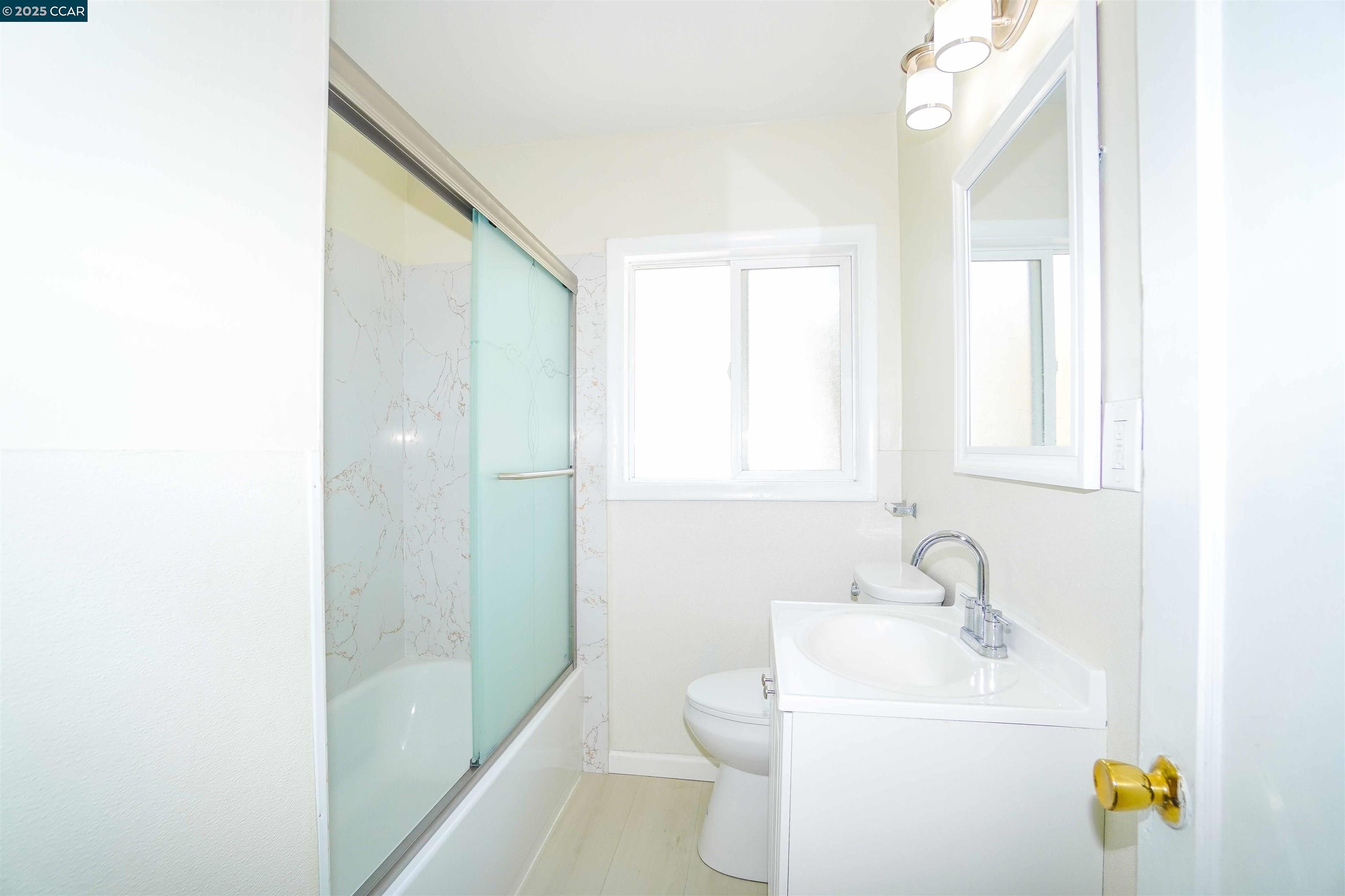 16829 Daryl Ave, San Lorenzo, California 94580, 5 Bedrooms Bedrooms, 7 Rooms Rooms,2 BathroomsBathrooms,Residential,For Sale,16829 Daryl Ave,41097512