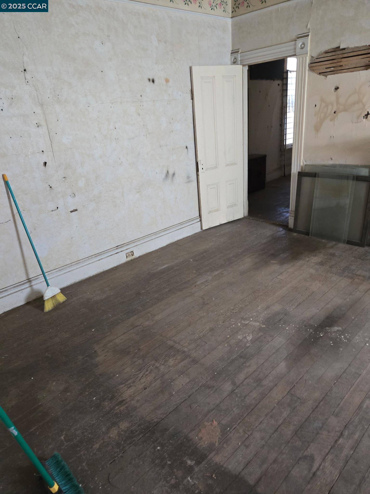 Detail Gallery Image 8 of 13 For 151 S 3rd Ave, Oakdale,  CA 95361 - – Beds | – Baths