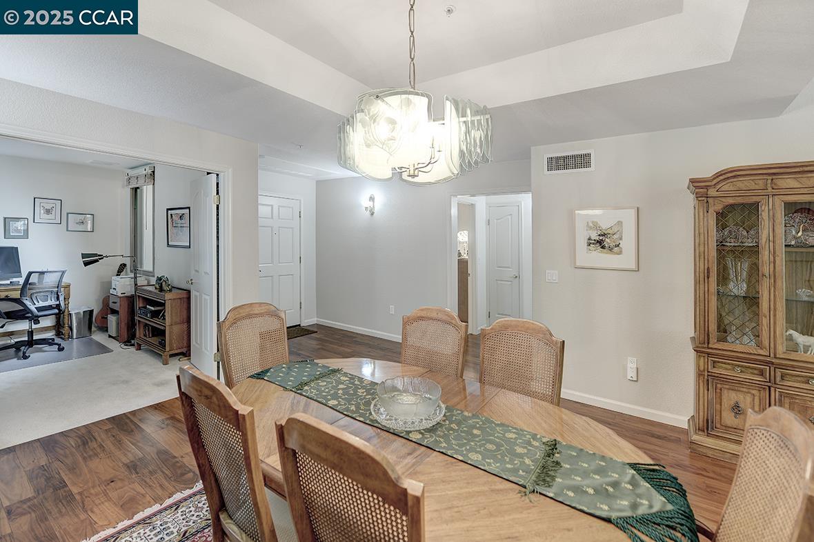 5910 Horsemans Canyon Dr # 5A, Walnut Creek, California 94595, 2 Bedrooms Bedrooms, 8 Rooms Rooms,2 BathroomsBathrooms,Residential,For Sale,5910 Horsemans Canyon Dr # 5A,41097516