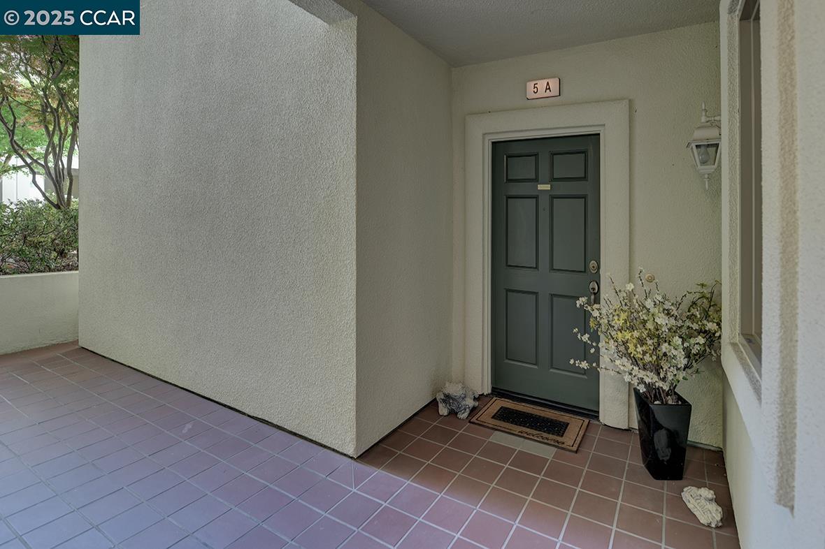 5910 Horsemans Canyon Dr # 5A, Walnut Creek, California 94595, 2 Bedrooms Bedrooms, 8 Rooms Rooms,2 BathroomsBathrooms,Residential,For Sale,5910 Horsemans Canyon Dr # 5A,41097516