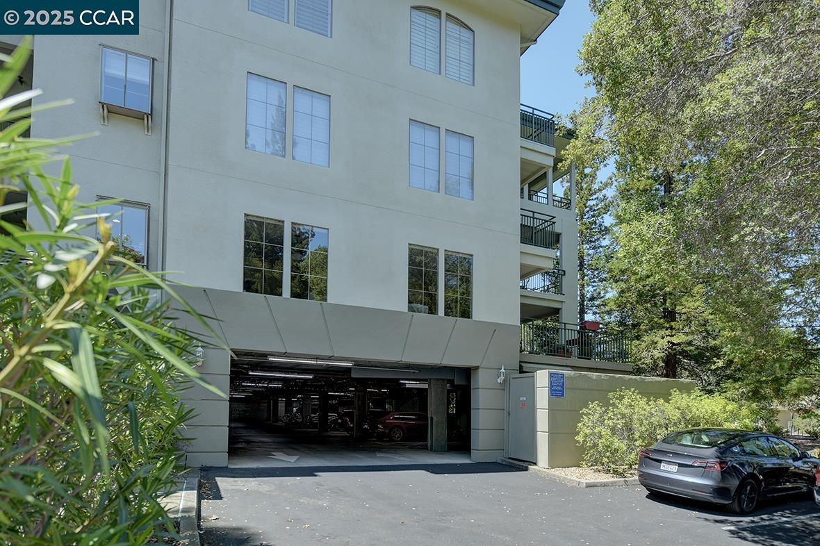 5910 Horsemans Canyon Dr # 5A, Walnut Creek, California 94595, 2 Bedrooms Bedrooms, 8 Rooms Rooms,2 BathroomsBathrooms,Residential,For Sale,5910 Horsemans Canyon Dr # 5A,41097516