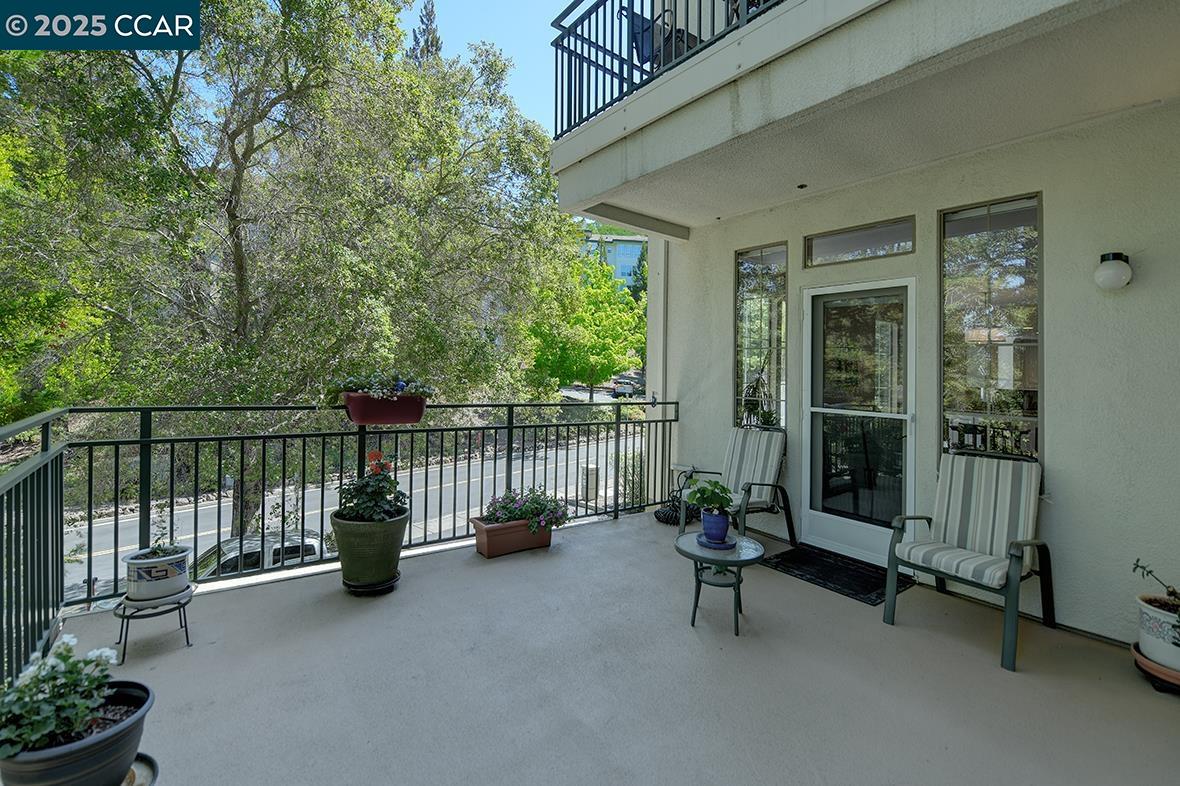 5910 Horsemans Canyon Dr # 5A, Walnut Creek, California 94595, 2 Bedrooms Bedrooms, 8 Rooms Rooms,2 BathroomsBathrooms,Residential,For Sale,5910 Horsemans Canyon Dr # 5A,41097516