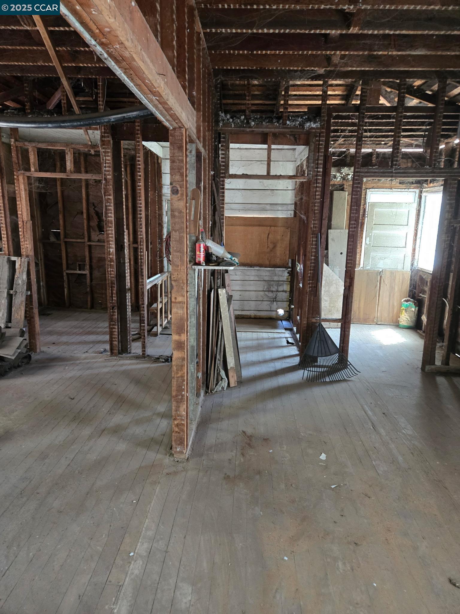 Detail Gallery Image 6 of 8 For 161 S 3rd Ave, Oakdale,  CA 95361 - – Beds | – Baths