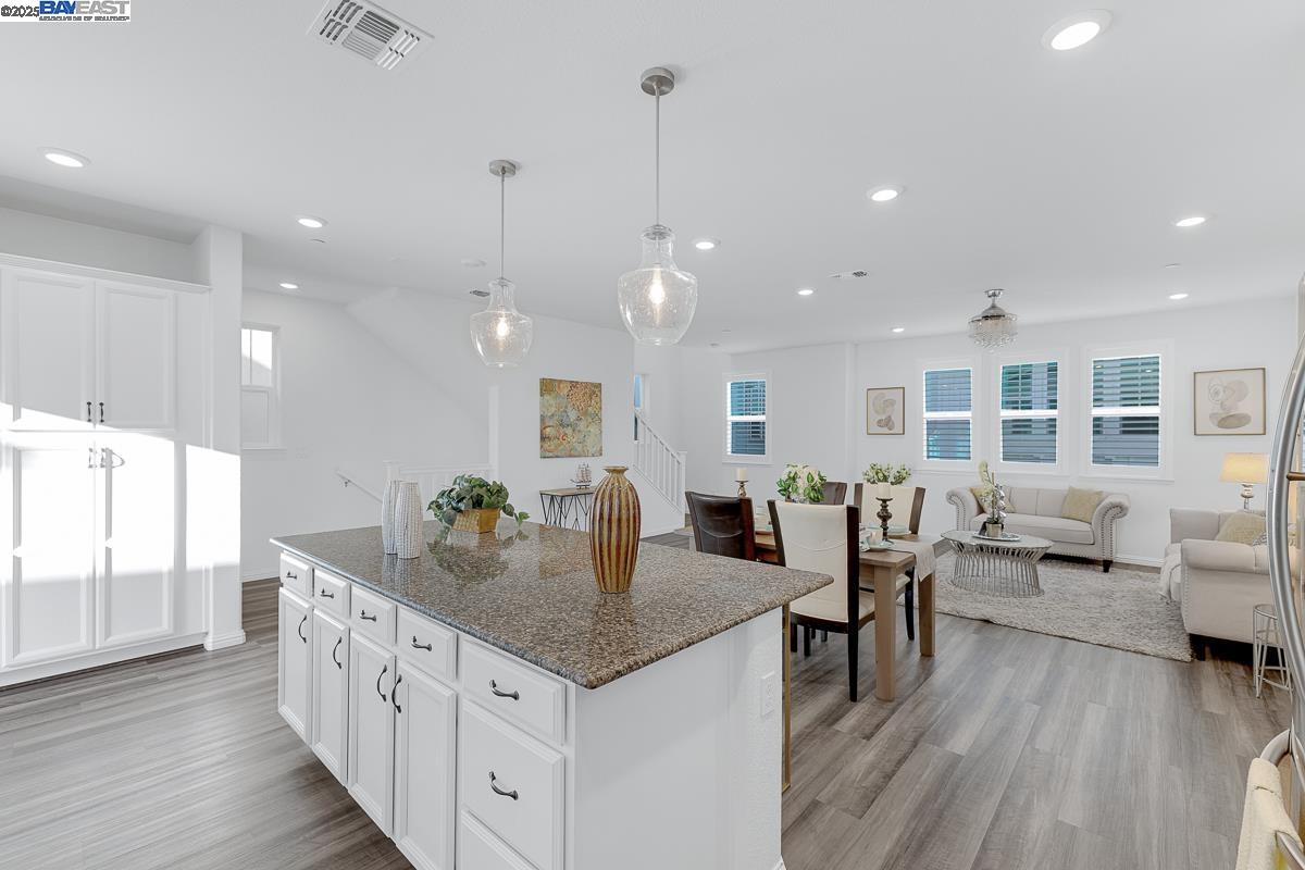 24156 Amaranth Loop, Hayward, California 94541, 3 Bedrooms Bedrooms, 5 Rooms Rooms,3 BathroomsBathrooms,Residential,For Sale,24156 Amaranth Loop,41097518