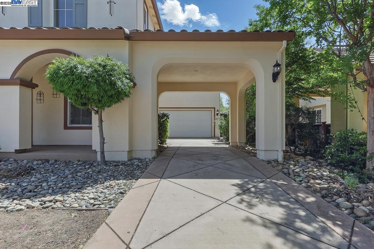 Detail Gallery Image 4 of 60 For 626 W La Canada Ave, Mountain House,  CA 95391 - 4 Beds | 2/1 Baths