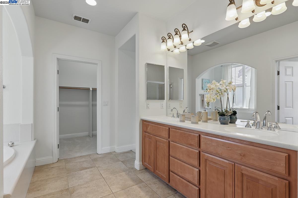 Detail Gallery Image 55 of 60 For 626 W La Canada Ave, Mountain House,  CA 95391 - 4 Beds | 2/1 Baths
