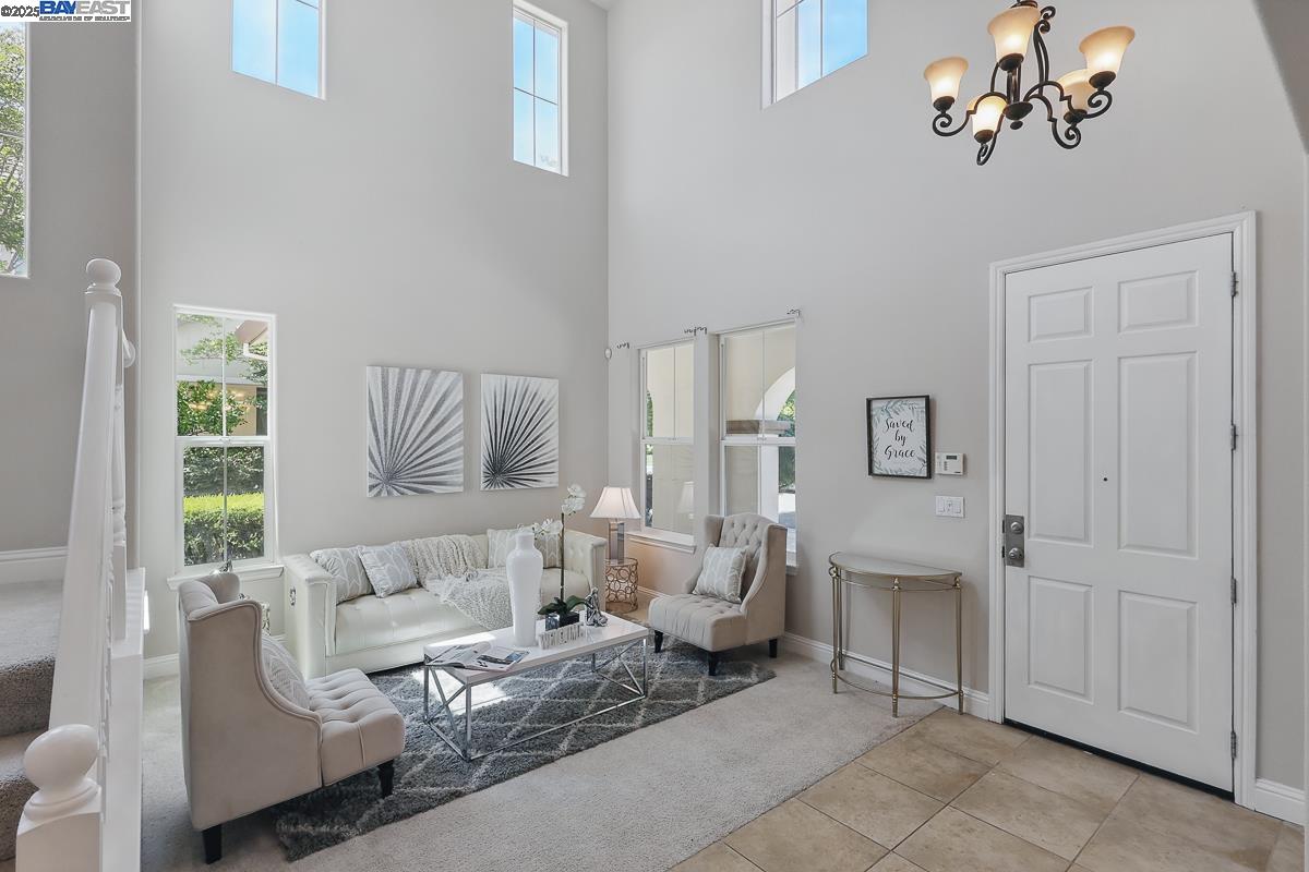 Detail Gallery Image 10 of 60 For 626 W La Canada Ave, Mountain House,  CA 95391 - 4 Beds | 2/1 Baths