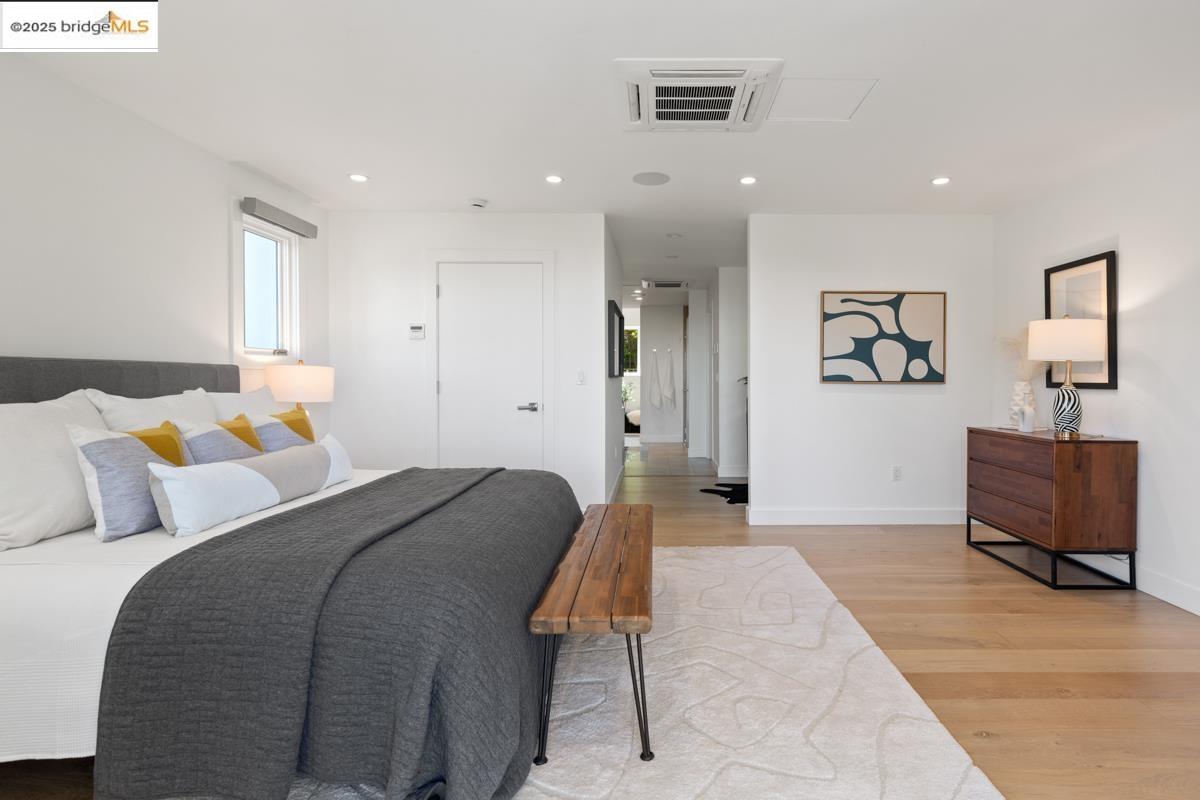 Detail Gallery Image 30 of 60 For 1449 Grizzly Peak Blvd, Berkeley,  CA 94708 - 5 Beds | 4 Baths