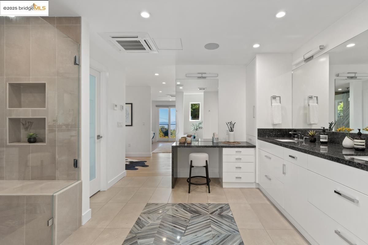 Detail Gallery Image 32 of 60 For 1449 Grizzly Peak Blvd, Berkeley,  CA 94708 - 5 Beds | 4 Baths