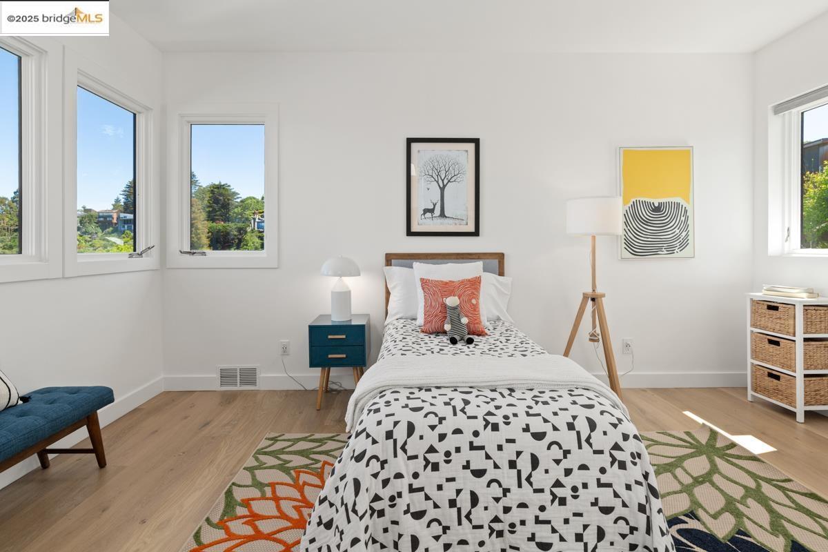 Detail Gallery Image 35 of 60 For 1449 Grizzly Peak Blvd, Berkeley,  CA 94708 - 5 Beds | 4 Baths