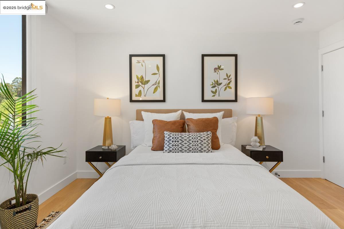 Detail Gallery Image 39 of 60 For 1449 Grizzly Peak Blvd, Berkeley,  CA 94708 - 5 Beds | 4 Baths
