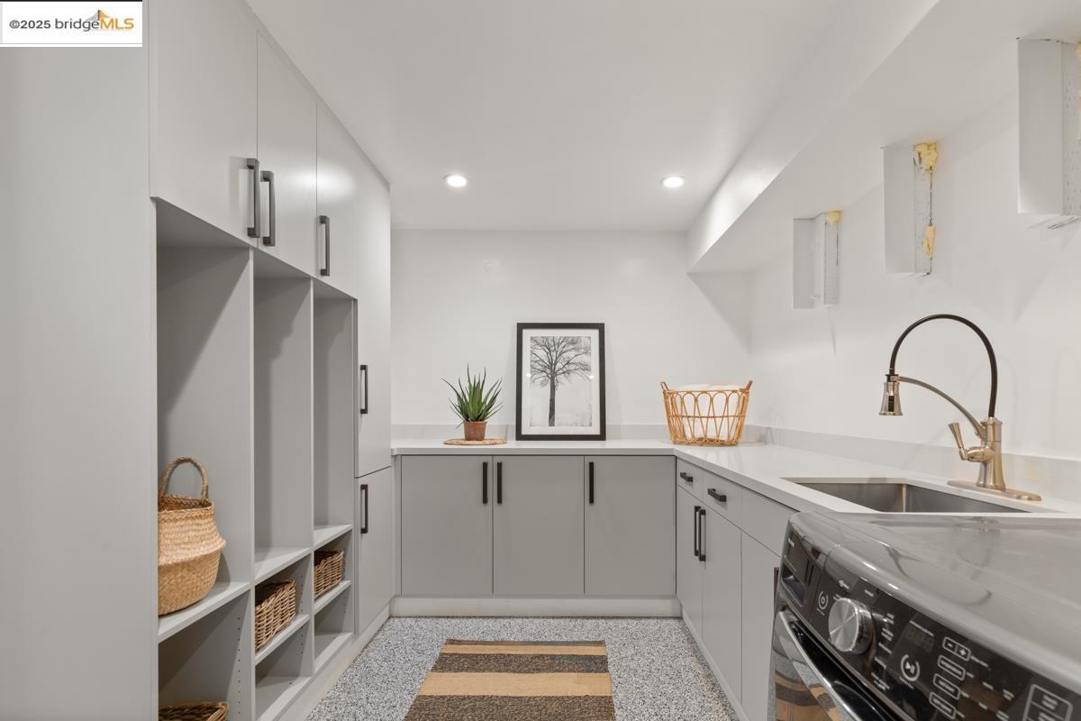 Detail Gallery Image 44 of 60 For 1449 Grizzly Peak Blvd, Berkeley,  CA 94708 - 5 Beds | 4 Baths