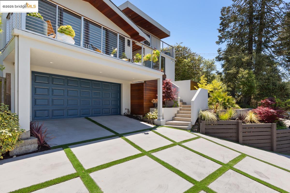 Detail Gallery Image 47 of 60 For 1449 Grizzly Peak Blvd, Berkeley,  CA 94708 - 5 Beds | 4 Baths
