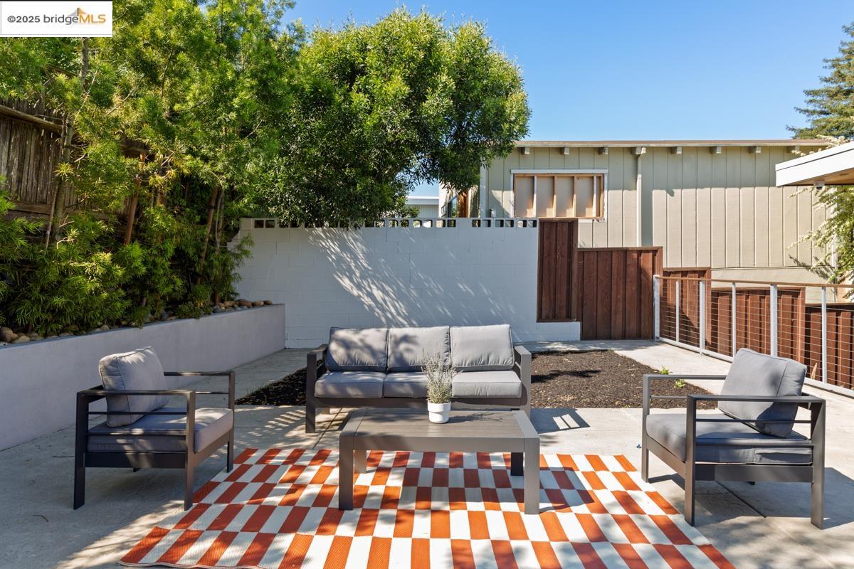 Detail Gallery Image 55 of 60 For 1449 Grizzly Peak Blvd, Berkeley,  CA 94708 - 5 Beds | 4 Baths