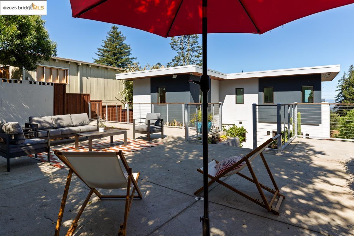 Detail Gallery Image 56 of 60 For 1449 Grizzly Peak Blvd, Berkeley,  CA 94708 - 5 Beds | 4 Baths